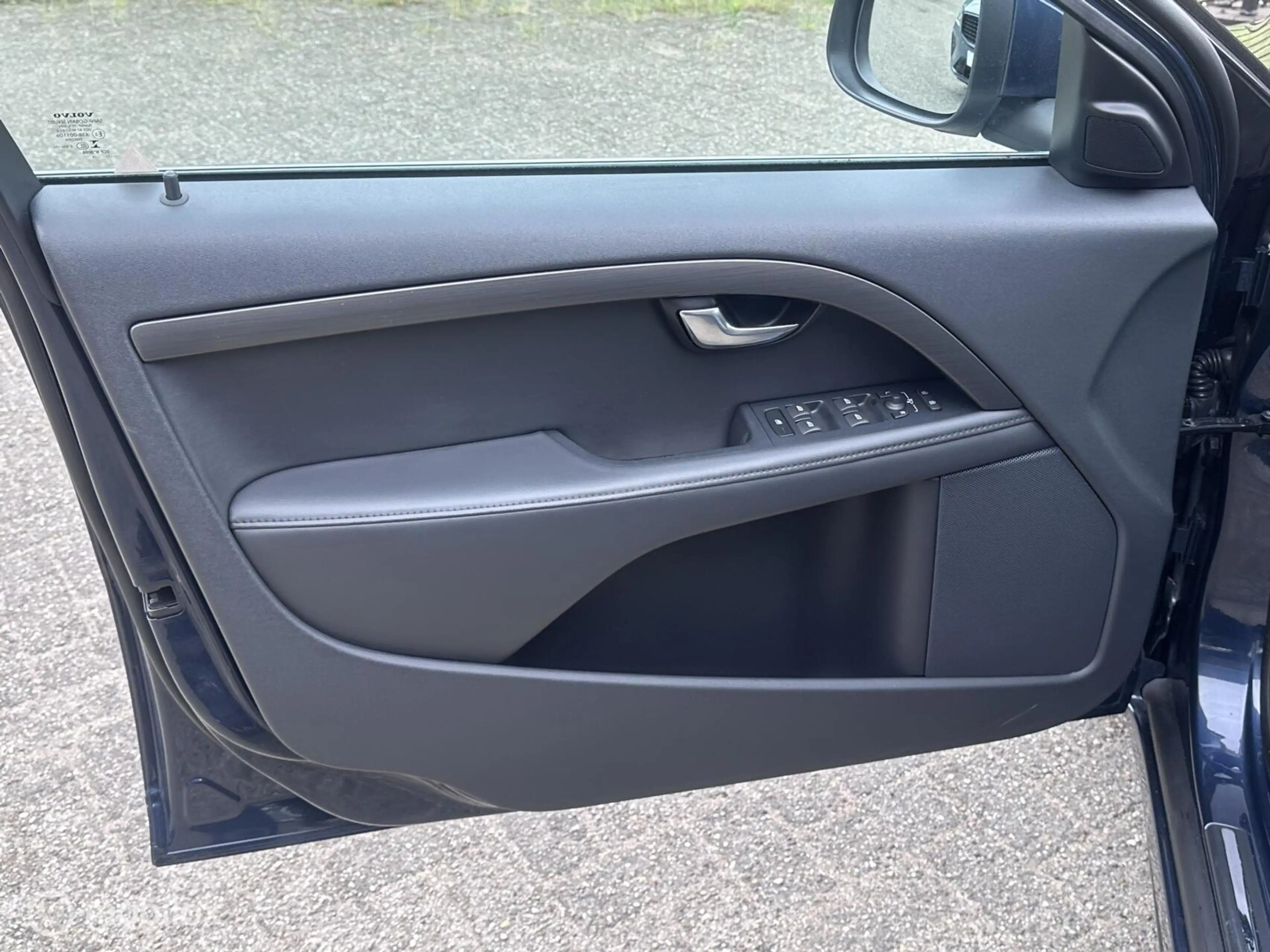 Volvo V70 T4 Momentum|Automaat|Standkachel|Trekhaak|Leder|Na — photo 48