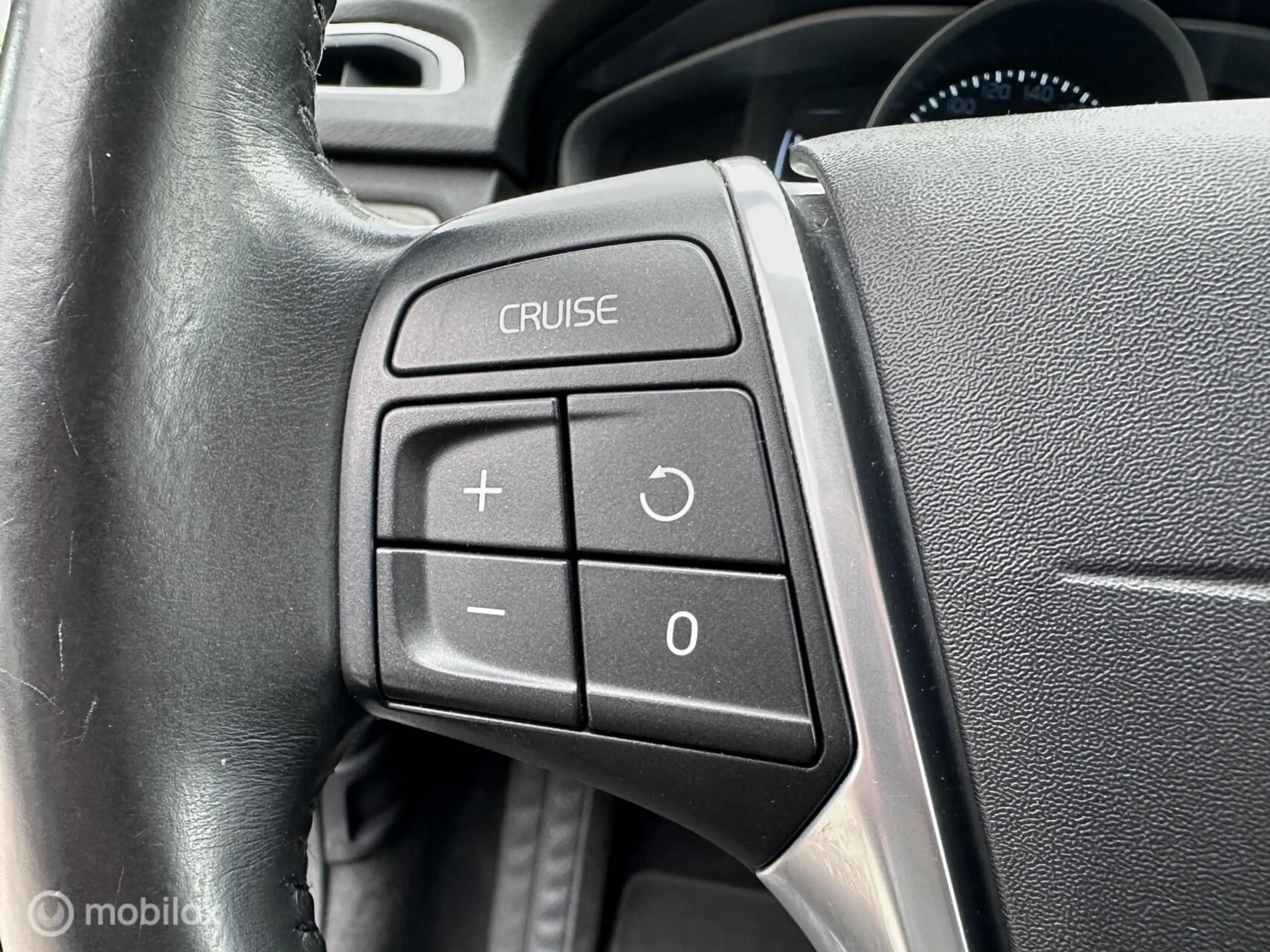 Volvo V70 T4 Momentum|Automaat|Standkachel|Trekhaak|Leder|Na — photo 27
