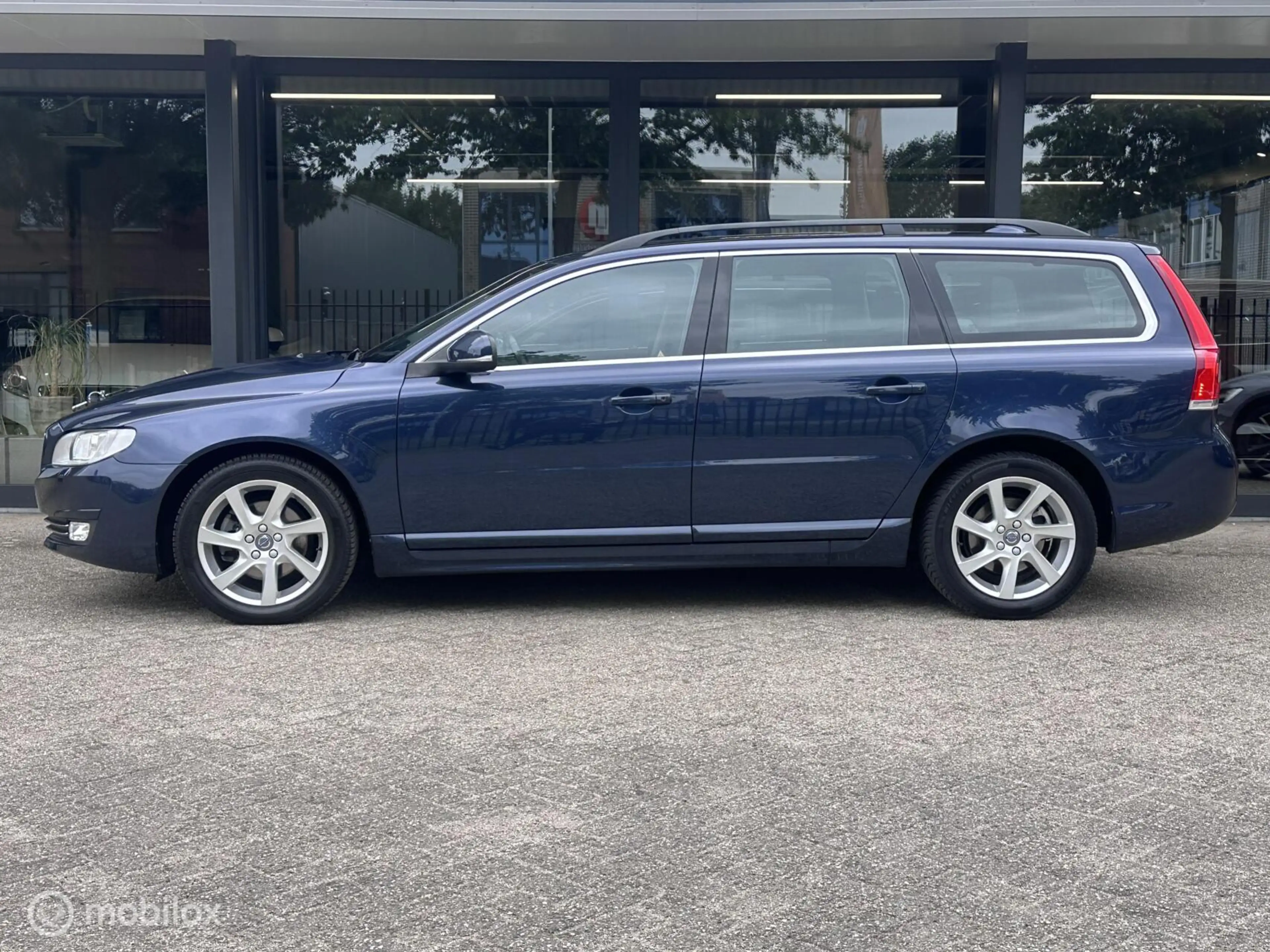 Volvo V70 T4 Momentum|Automaat|Standkachel|Trekhaak|Leder|Na — photo 12