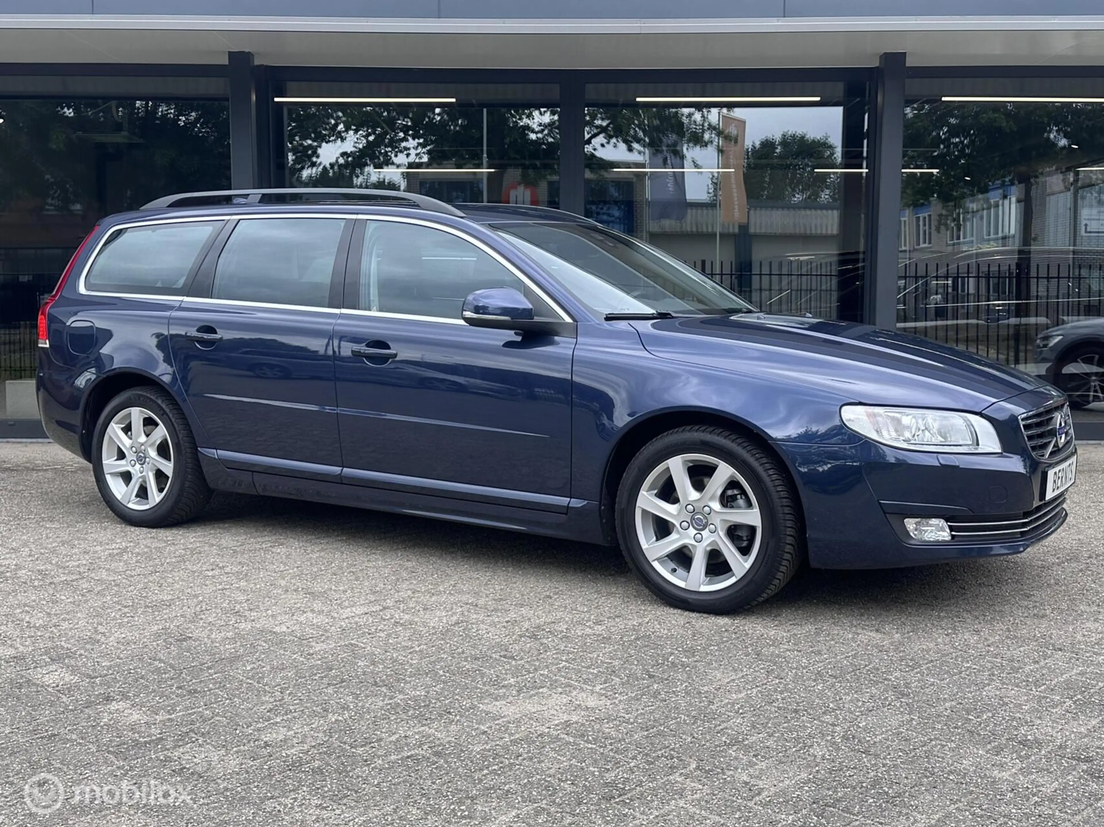 Volvo V70 T4 Momentum|Automaat|Standkachel|Trekhaak|Leder|Na — photo 4