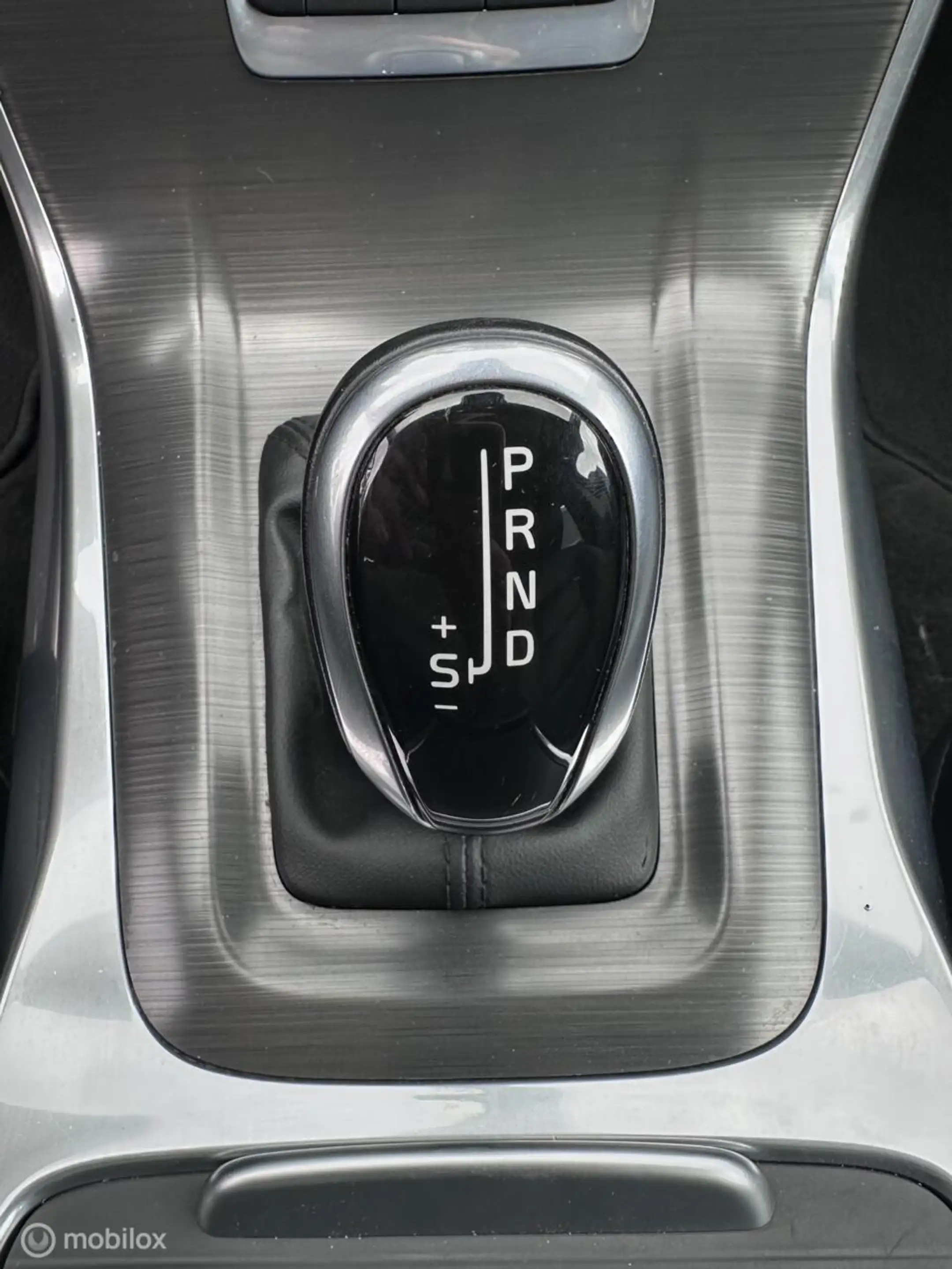 Volvo V70 T4 Momentum|Automaat|Standkachel|Trekhaak|Leder|Na — photo 29