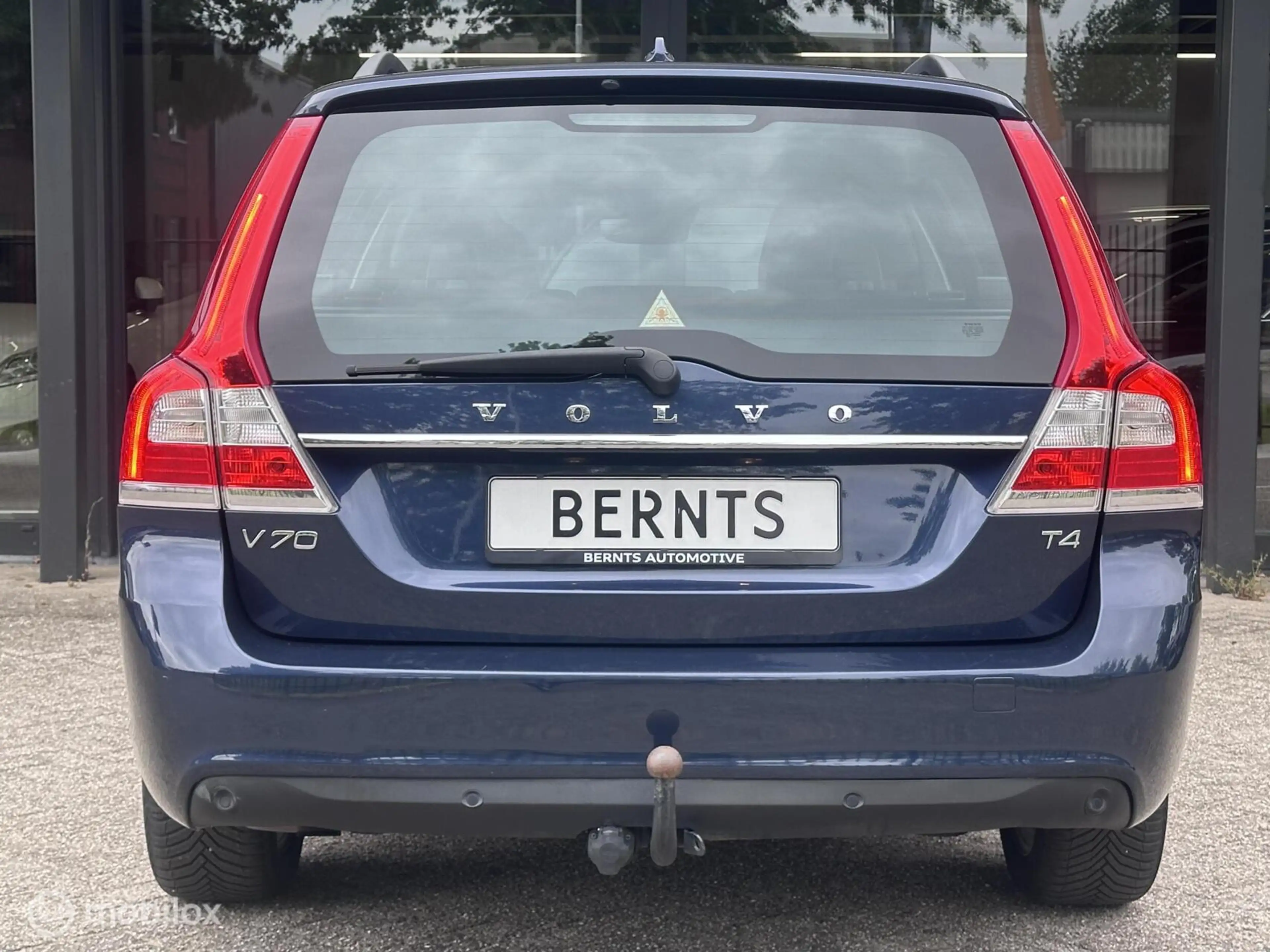Volvo V70 T4 Momentum|Automaat|Standkachel|Trekhaak|Leder|Na — photo 9