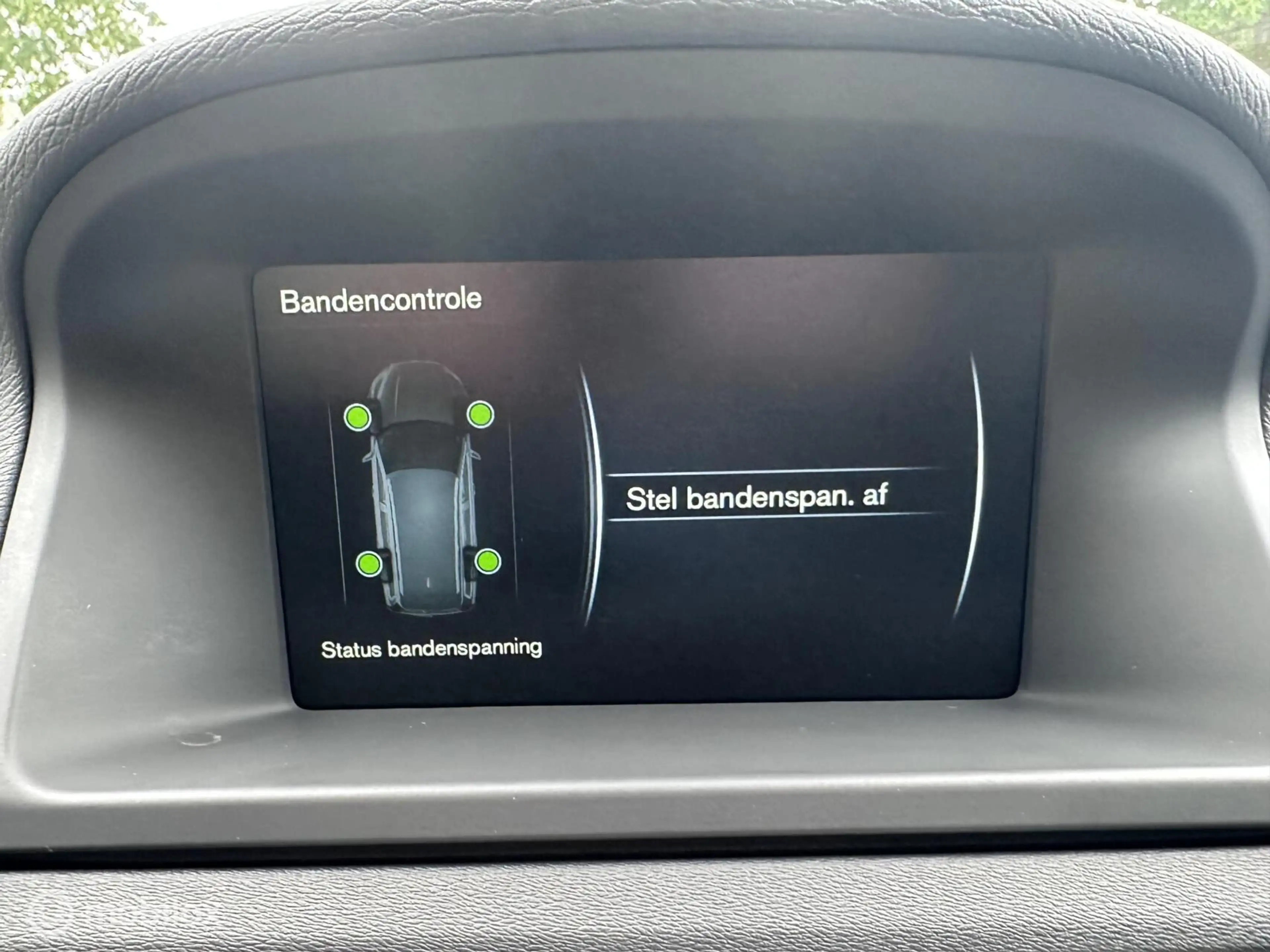 Volvo V70 T4 Momentum|Automaat|Standkachel|Trekhaak|Leder|Na — photo 40