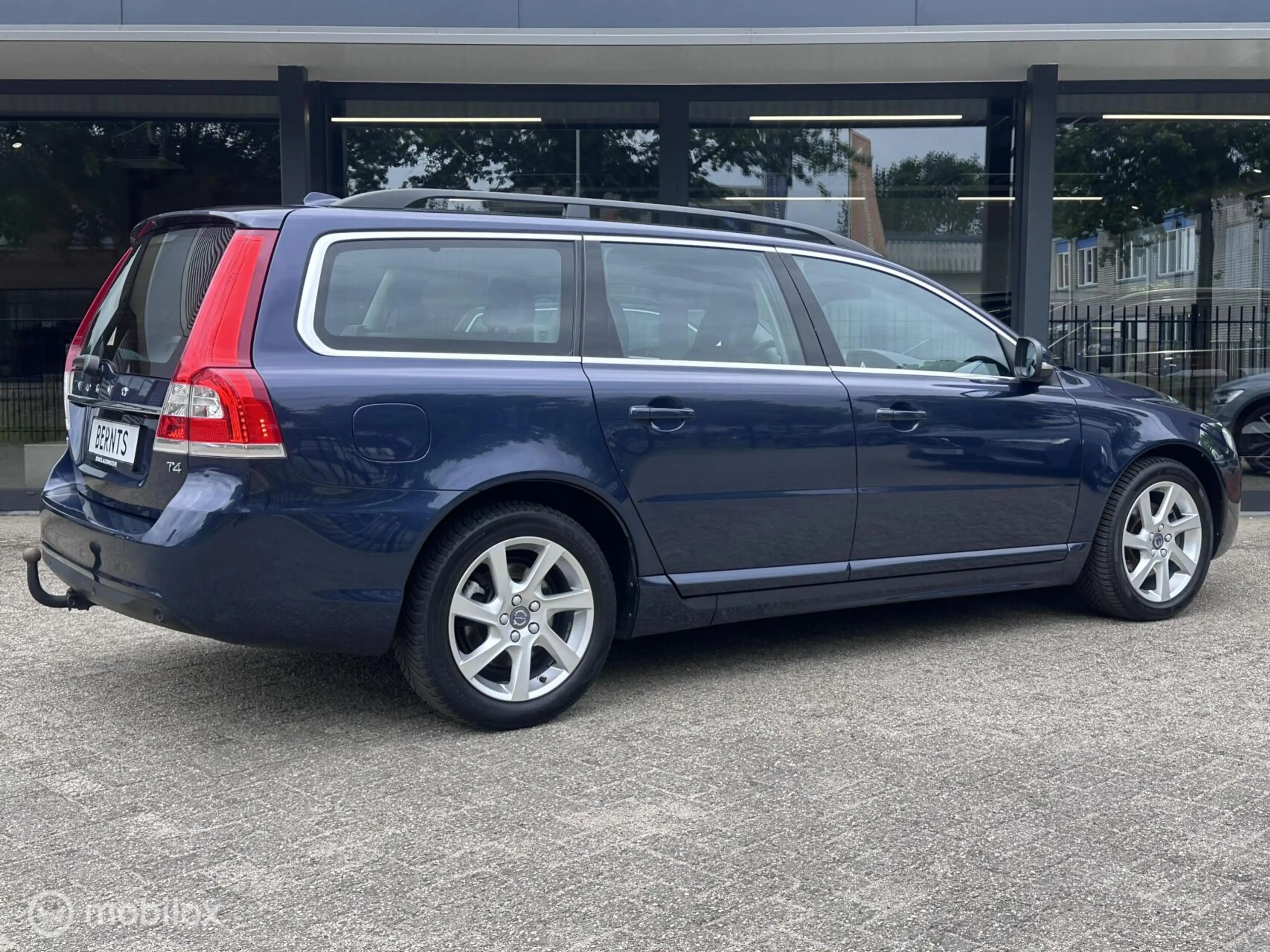 Volvo V70 T4 Momentum|Automaat|Standkachel|Trekhaak|Leder|Na — photo 7