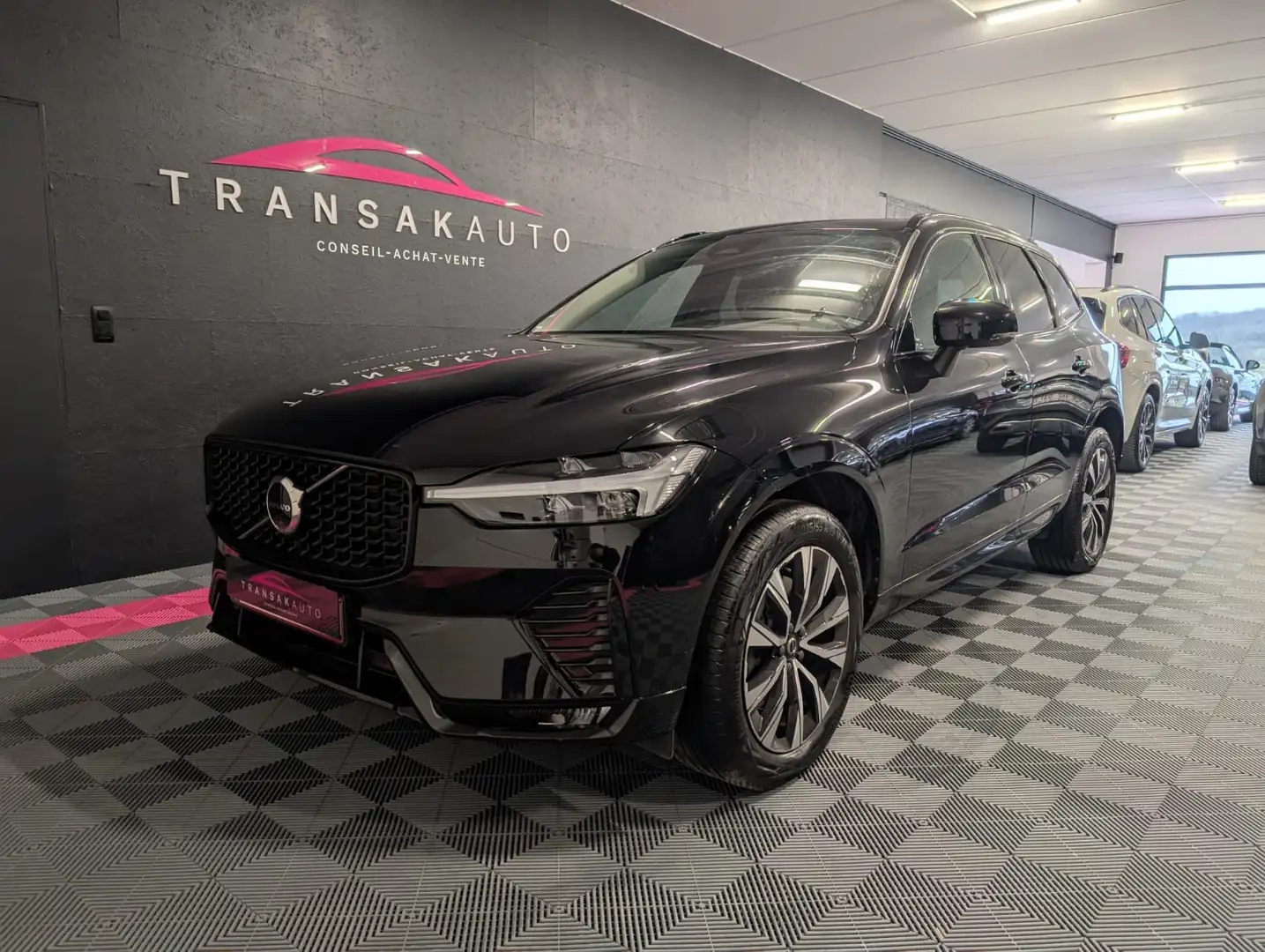 Volvo XC60 2.0 B4 MHEV Plus Dark *TOIT OUVRANT-CUIR-LED** Zwart - 1