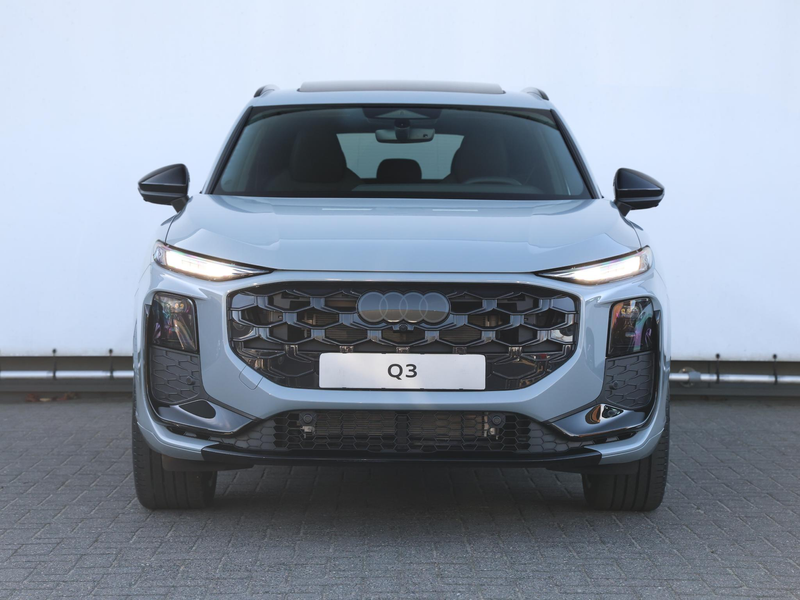 Audi Q3 S edition e-hybrid 200 kW/272 PK | 20 inch | Pano — photo 13