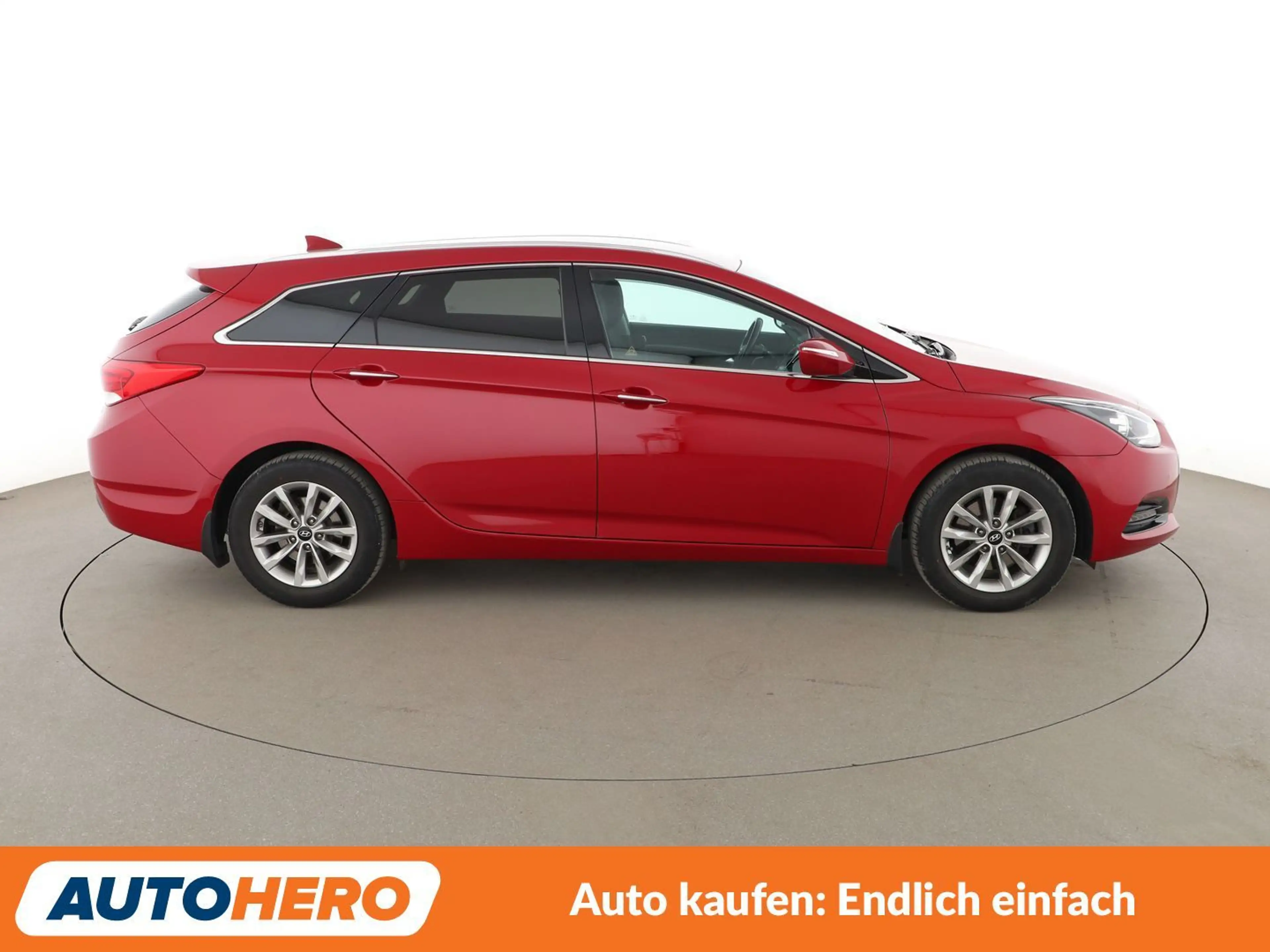 Hyundai i40 1.6 CRDi Space Aut*NAVI*TEMPO*CAM*PDC*SHZ* — photo 7