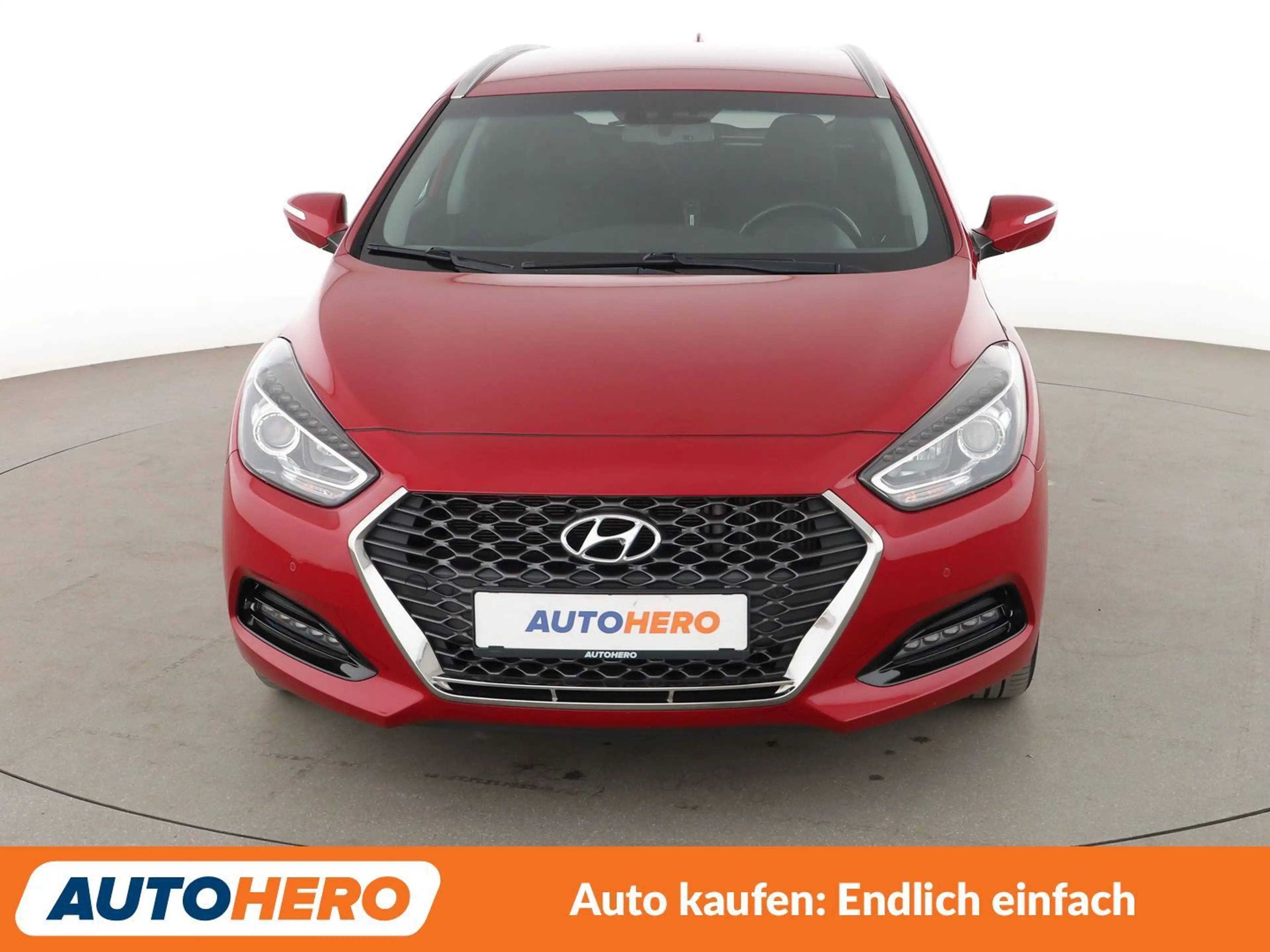Hyundai i40 1.6 CRDi Space Aut*NAVI*TEMPO*CAM*PDC*SHZ* — photo 9