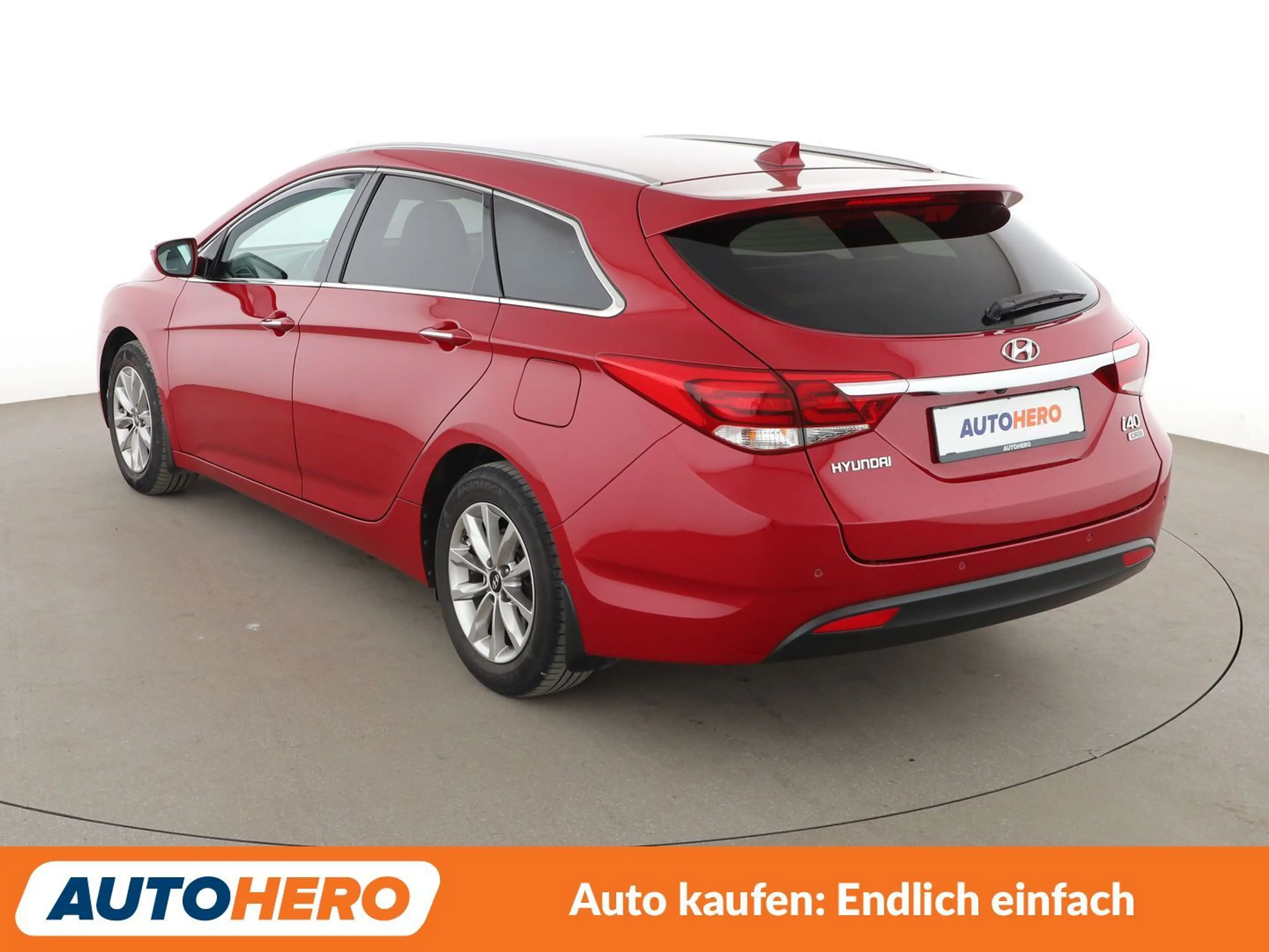 Hyundai i40 1.6 CRDi Space Aut*NAVI*TEMPO*CAM*PDC*SHZ* — photo 4