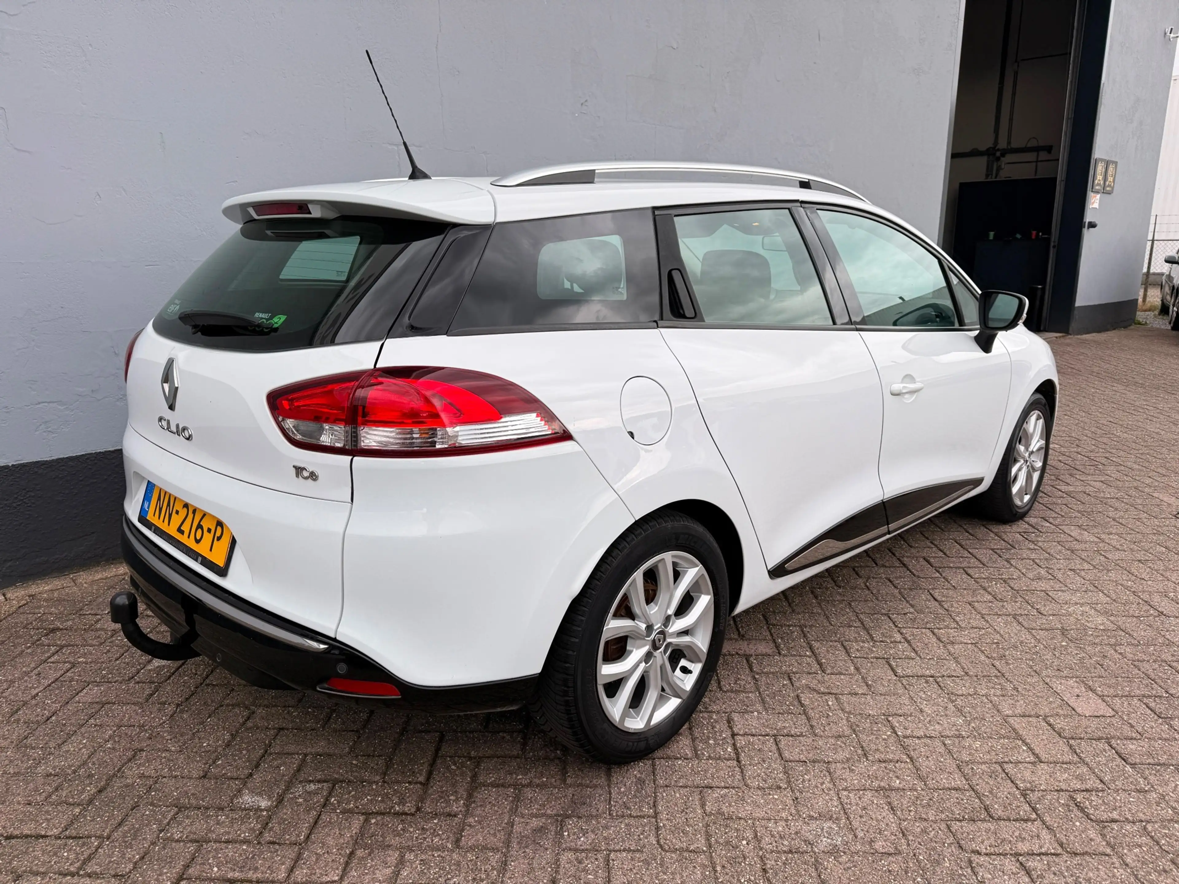 Renault Clio Estate 0.9 TCe Zen - Navigatie - Trekhaak — photo 6