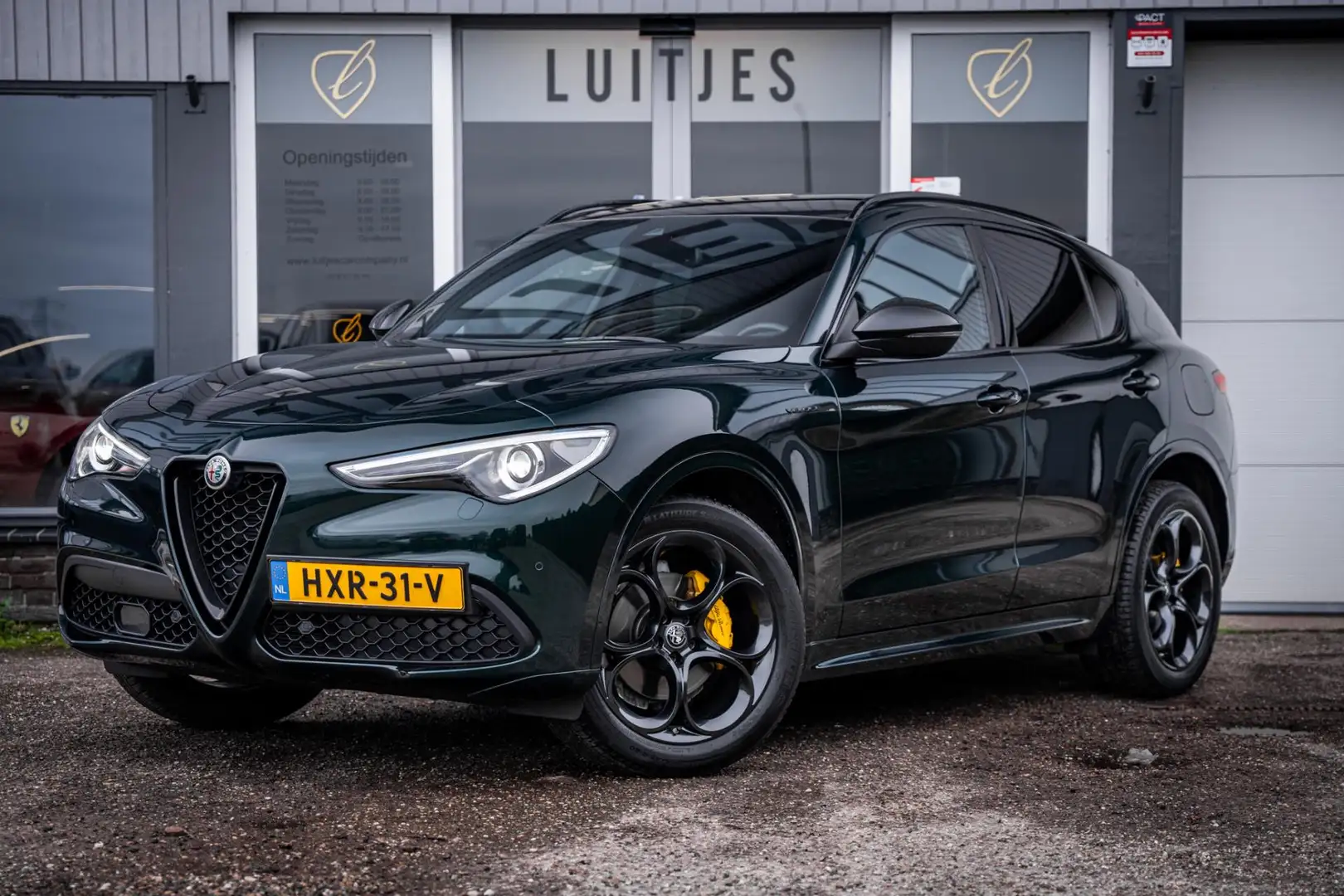 Alfa Romeo Stelvio 2.0T Q4 280pk AWD Veloce I Racing-Green I Panorama Groen - 1