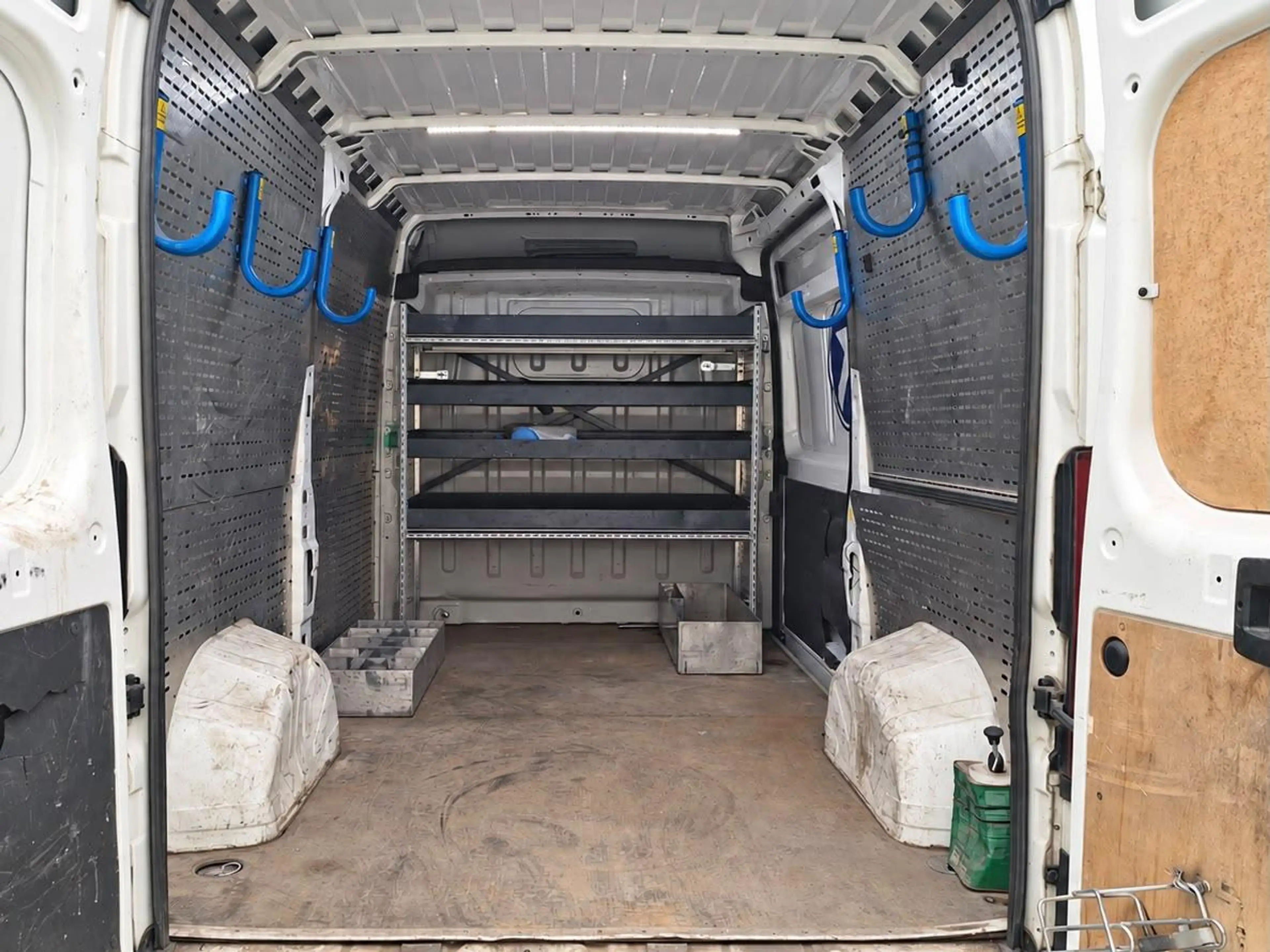 Peugeot Boxer 2.2 BlueHDi 165PK Premium L2H2 Trekhaak Navigatie — photo 7
