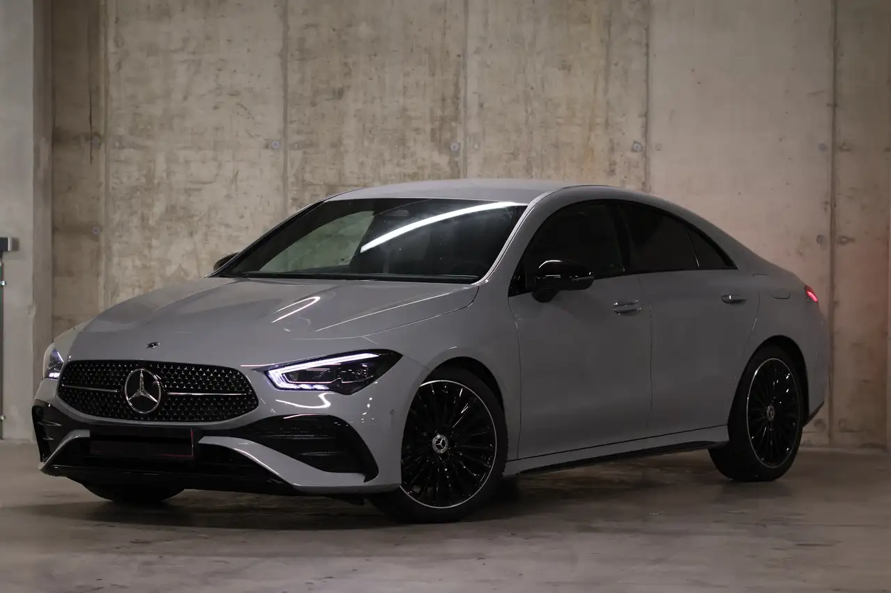 Mercedes-Benz CLA 200