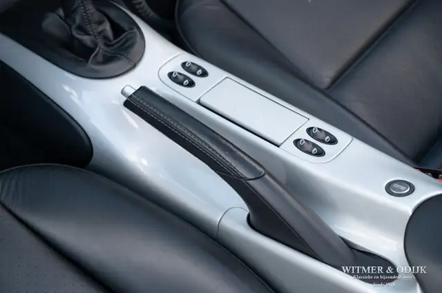 Porsche 911 view 18