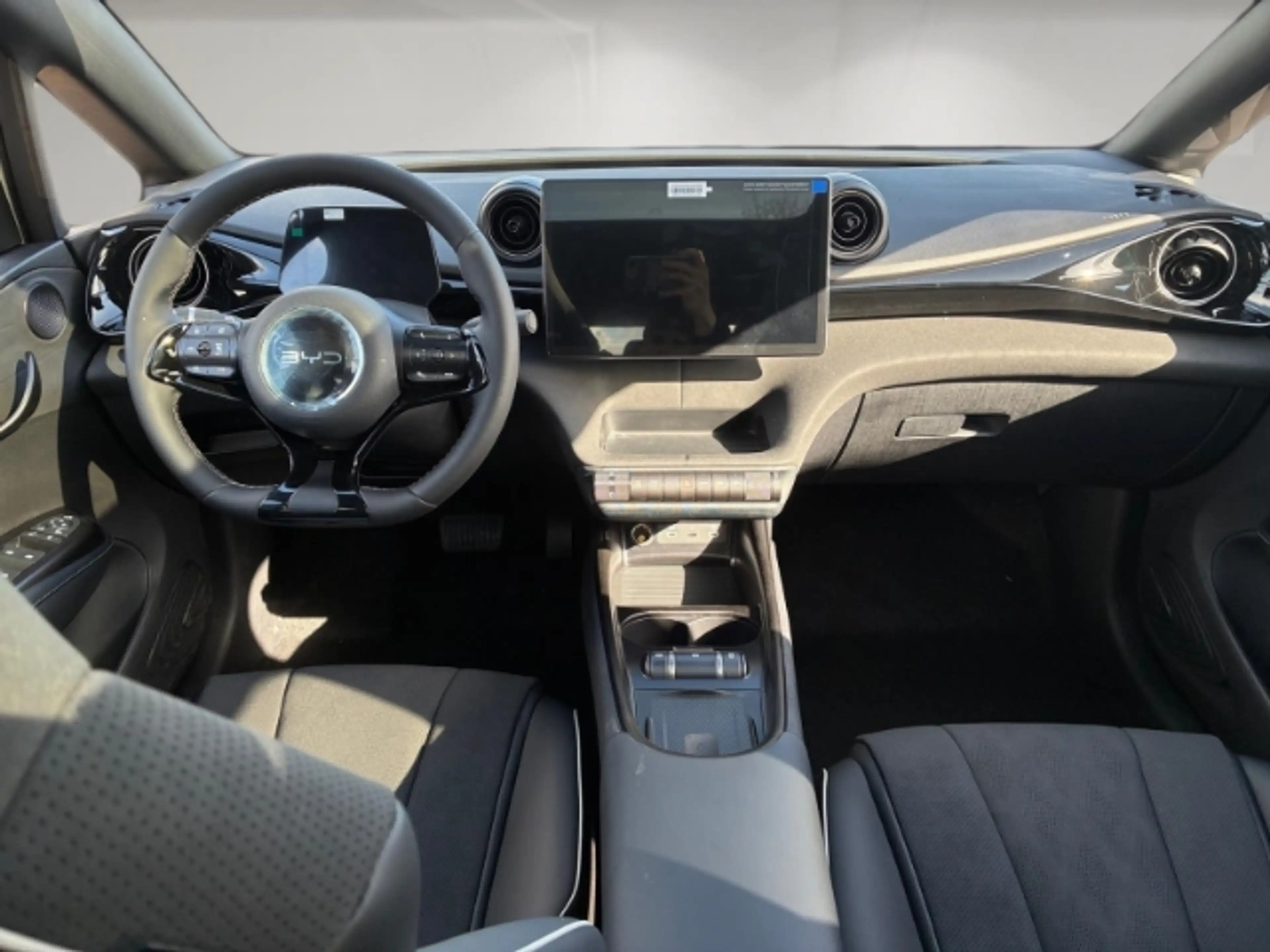 BYD Dolphin 60,4 kWh Design  Panorama/Sitzheizung/360°Kamera — photo 12