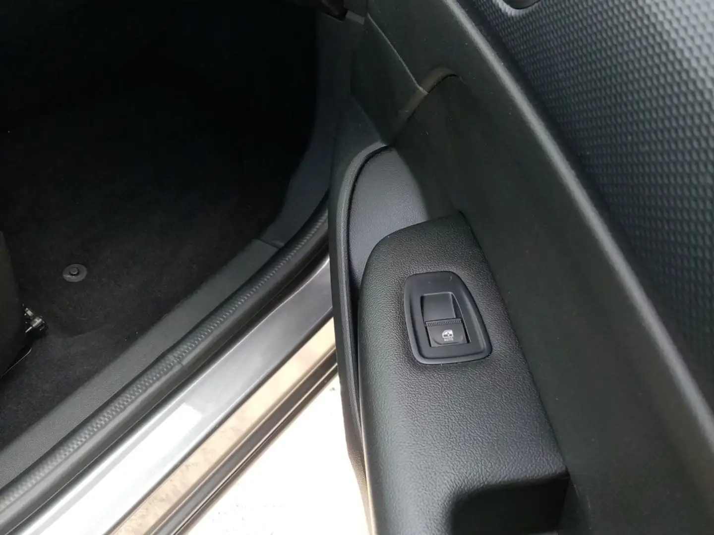 Renault Arkana mild hybrid 140 EDC FAP Gris - 2