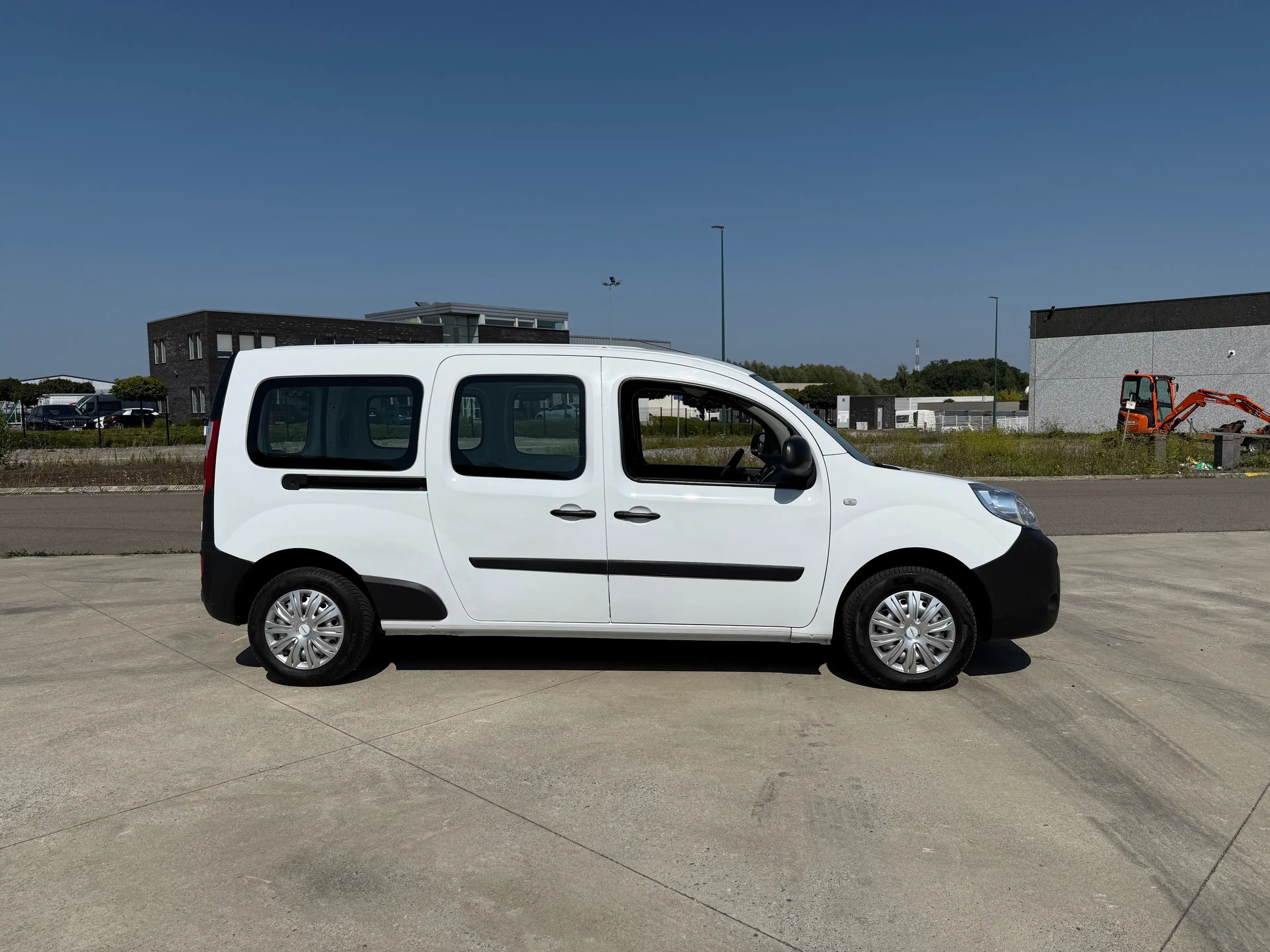 Renault Kangoo Express MAXI 1.5 dCi * 95 cv * GARANTIE 1 AN * Chassis LONG * — photo 2