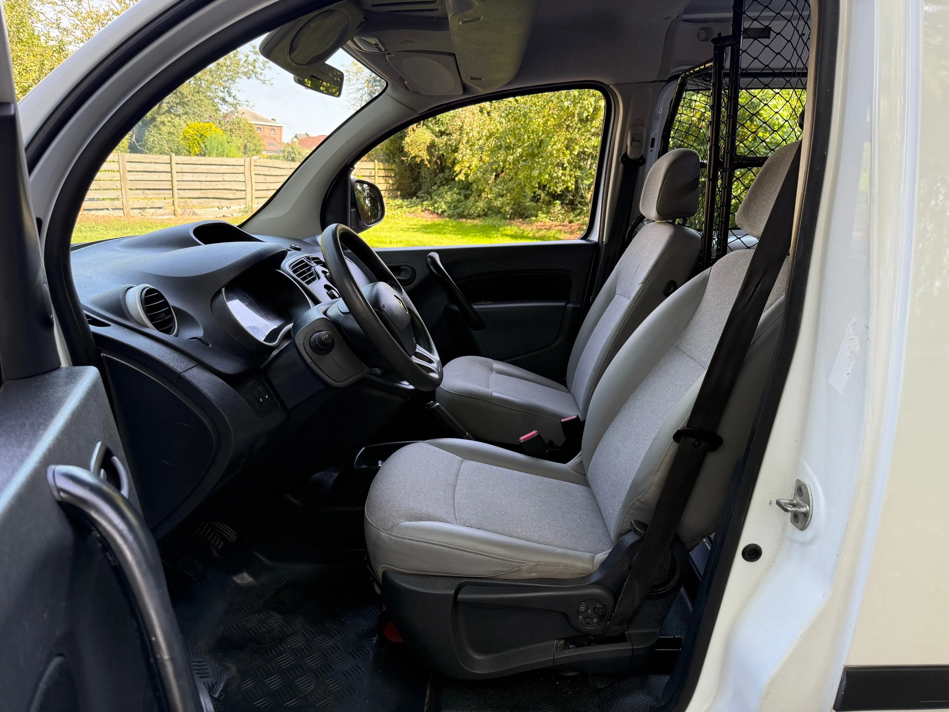 Renault Kangoo Express MAXI 1.5 dCi * 95 cv * GARANTIE 1 AN * Chassis LONG * — photo 9