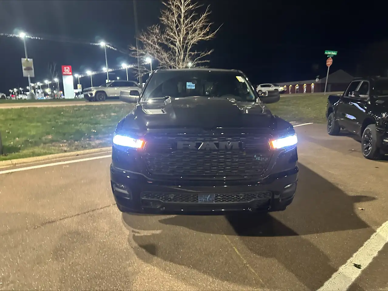 RAM 1500 снимка RAM 1500