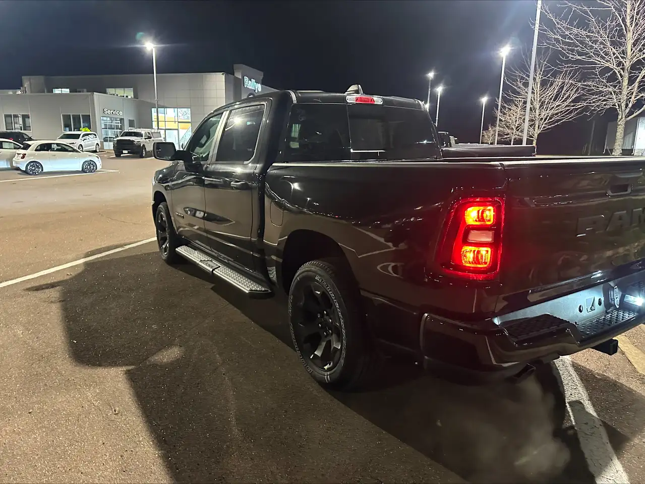RAM 1500 снимка RAM 1500