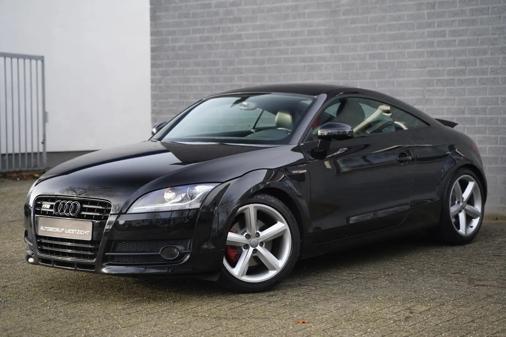 Audi TT 2.0 TFSI 234pk! 2x S-Line, Apple Carplay! Xenon Schwarz - 1