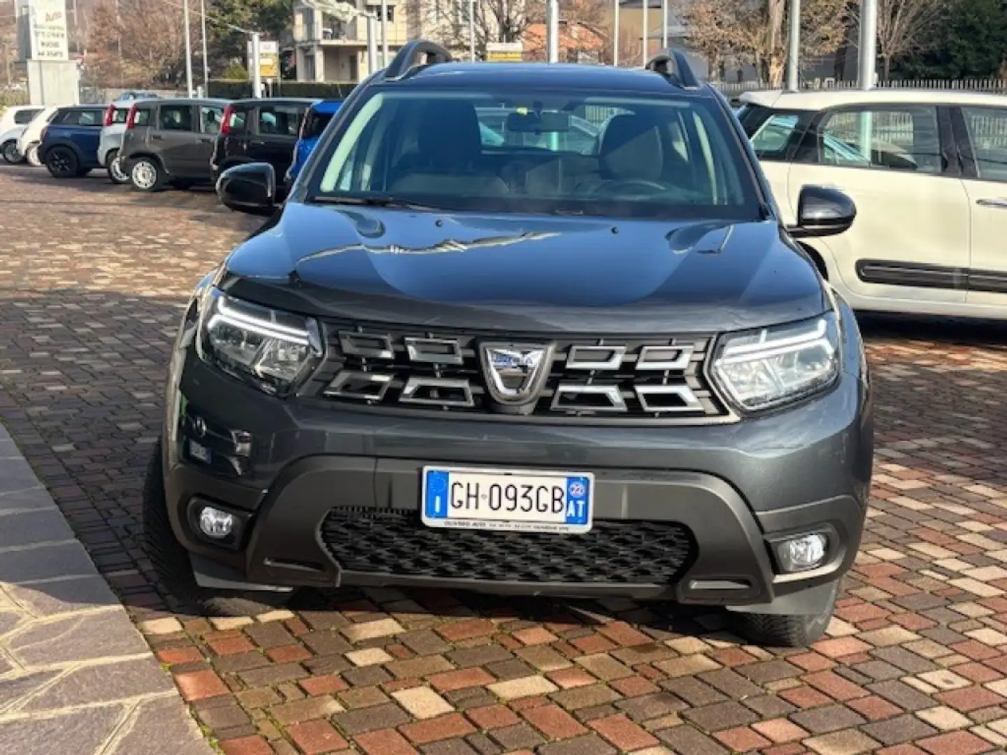Dacia Duster 1.0 TCe 100 CV ECO-G 4x2 Comfort Grigio - 2