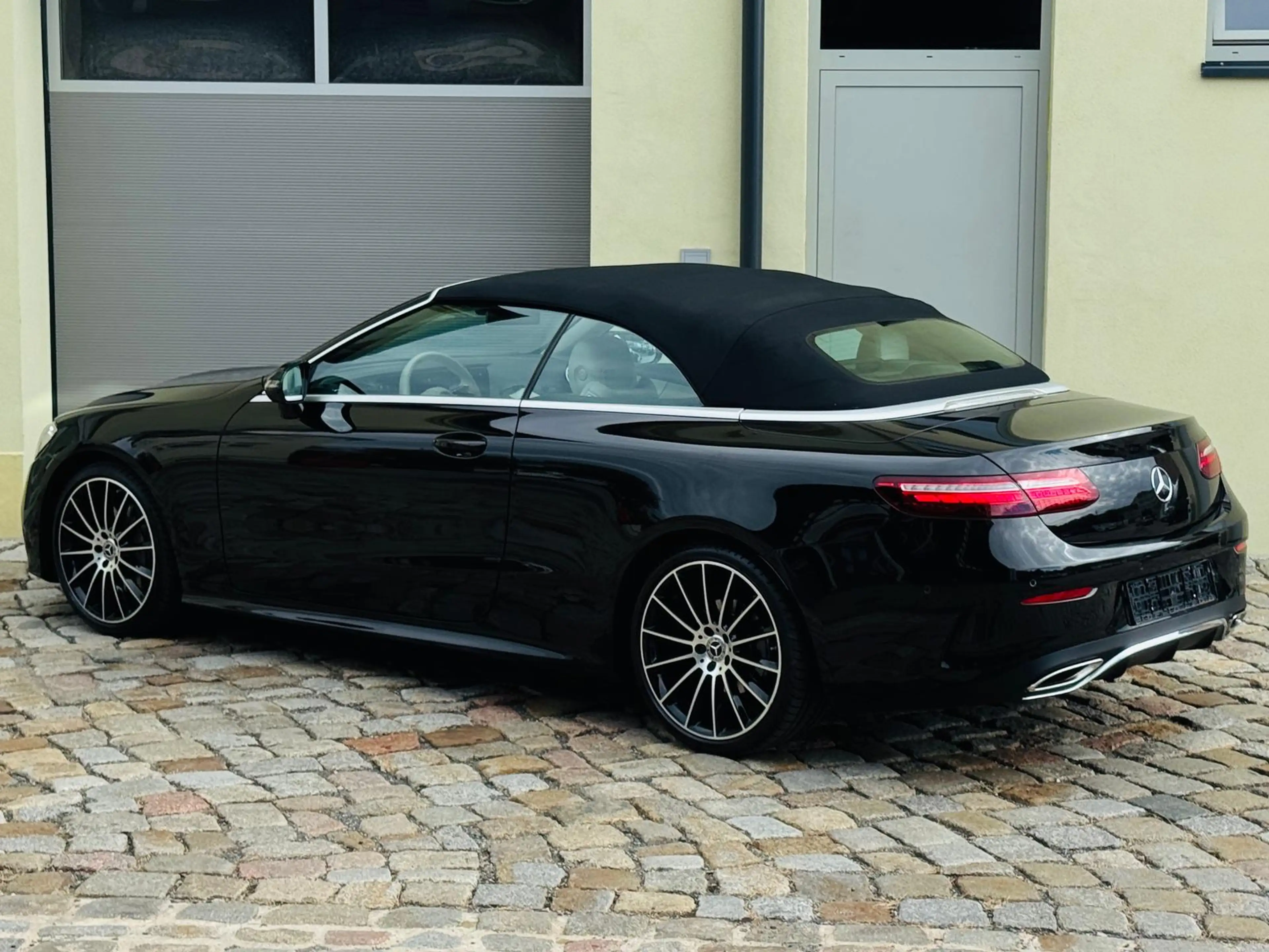 Mercedes-Benz E 200 E200 Cabrio AMG-Line +ACC+CAM+CARPLAY+DAB+ — photo 4