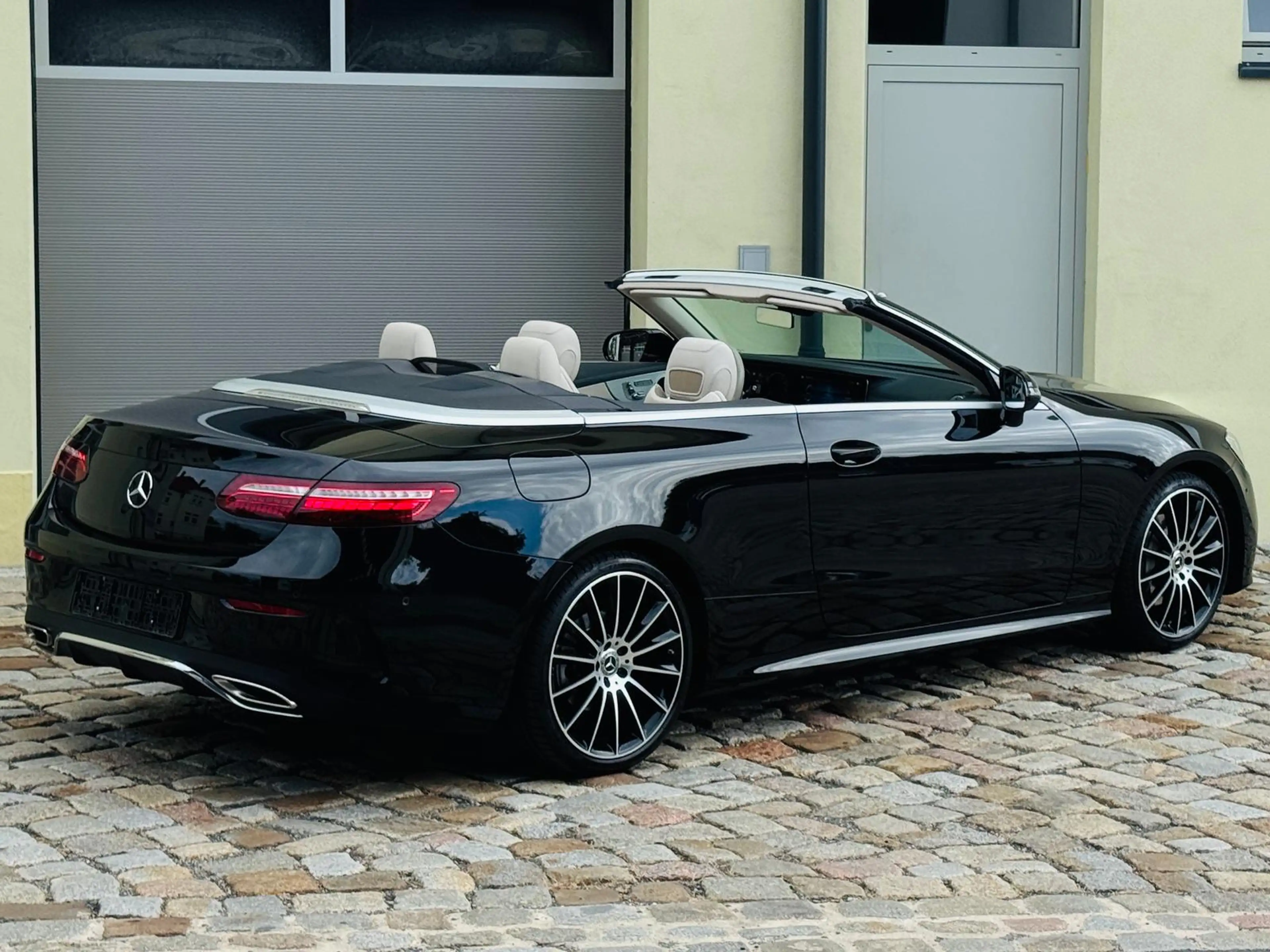Mercedes-Benz E 200 E200 Cabrio AMG-Line +ACC+CAM+CARPLAY+DAB+ — photo 3