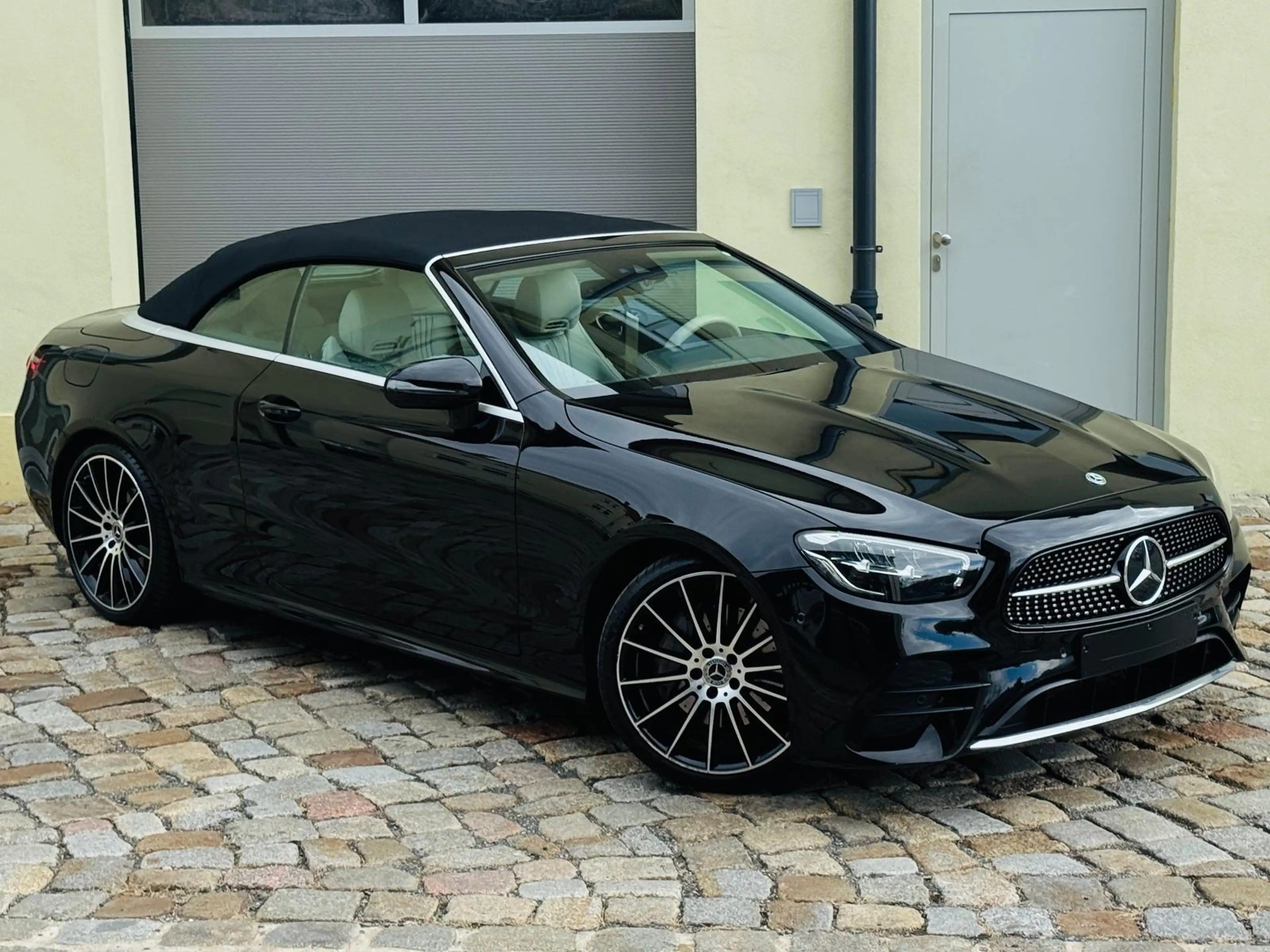 Mercedes-Benz E 200 E200 Cabrio AMG-Line +ACC+CAM+CARPLAY+DAB+ — photo 2