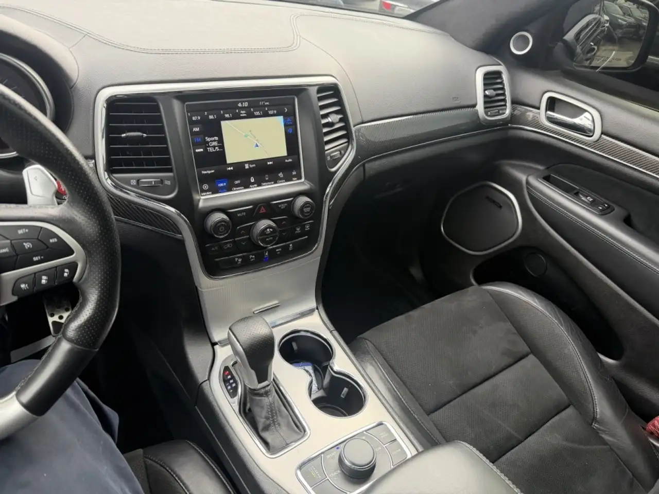 Jeep Grand Cherokee снимка Jeep Grand Cherokee