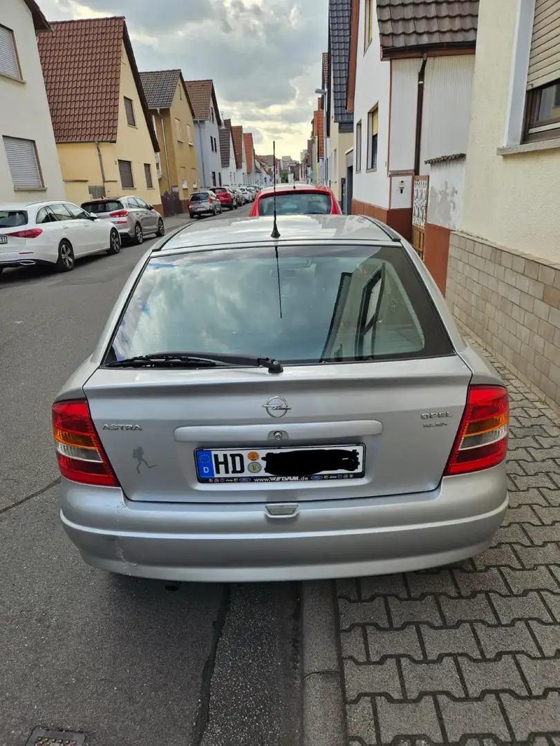 Opel Astra 1.6 Argent - 2