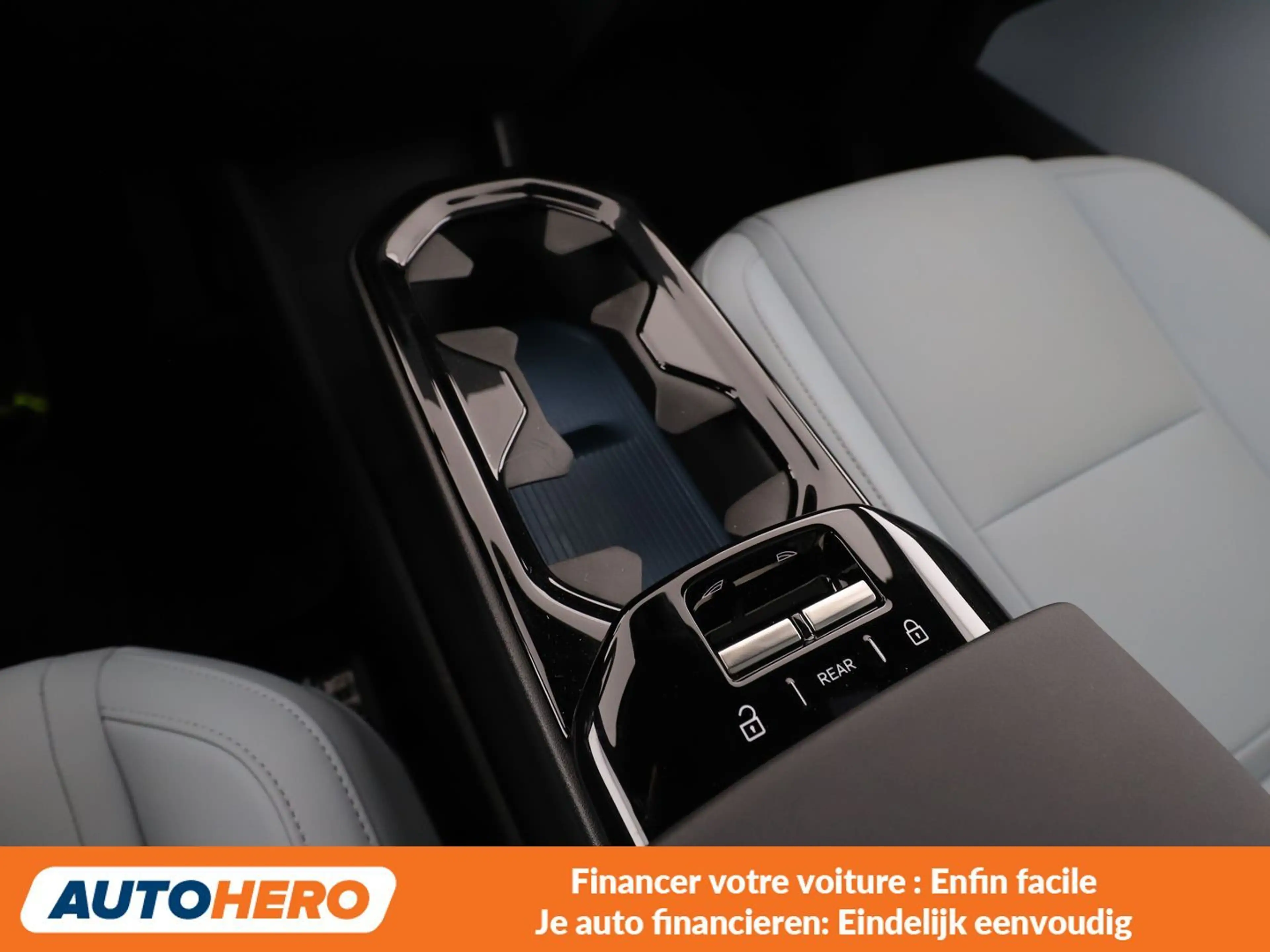 Volvo EX30 Twin Motor Ultra Performance AWD — photo 15
