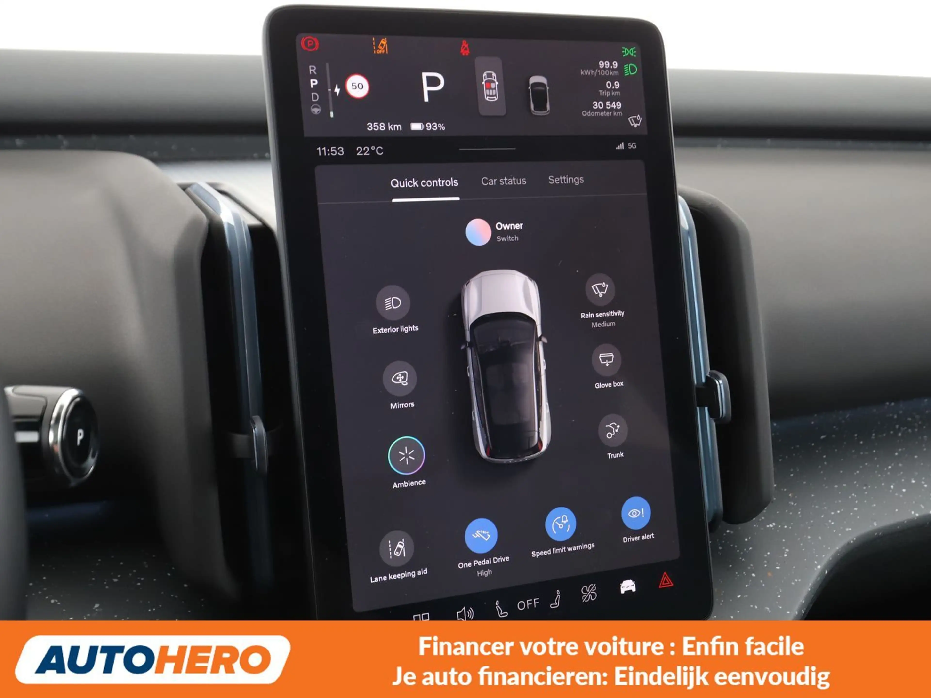 Volvo EX30 Twin Motor Ultra Performance AWD — photo 13