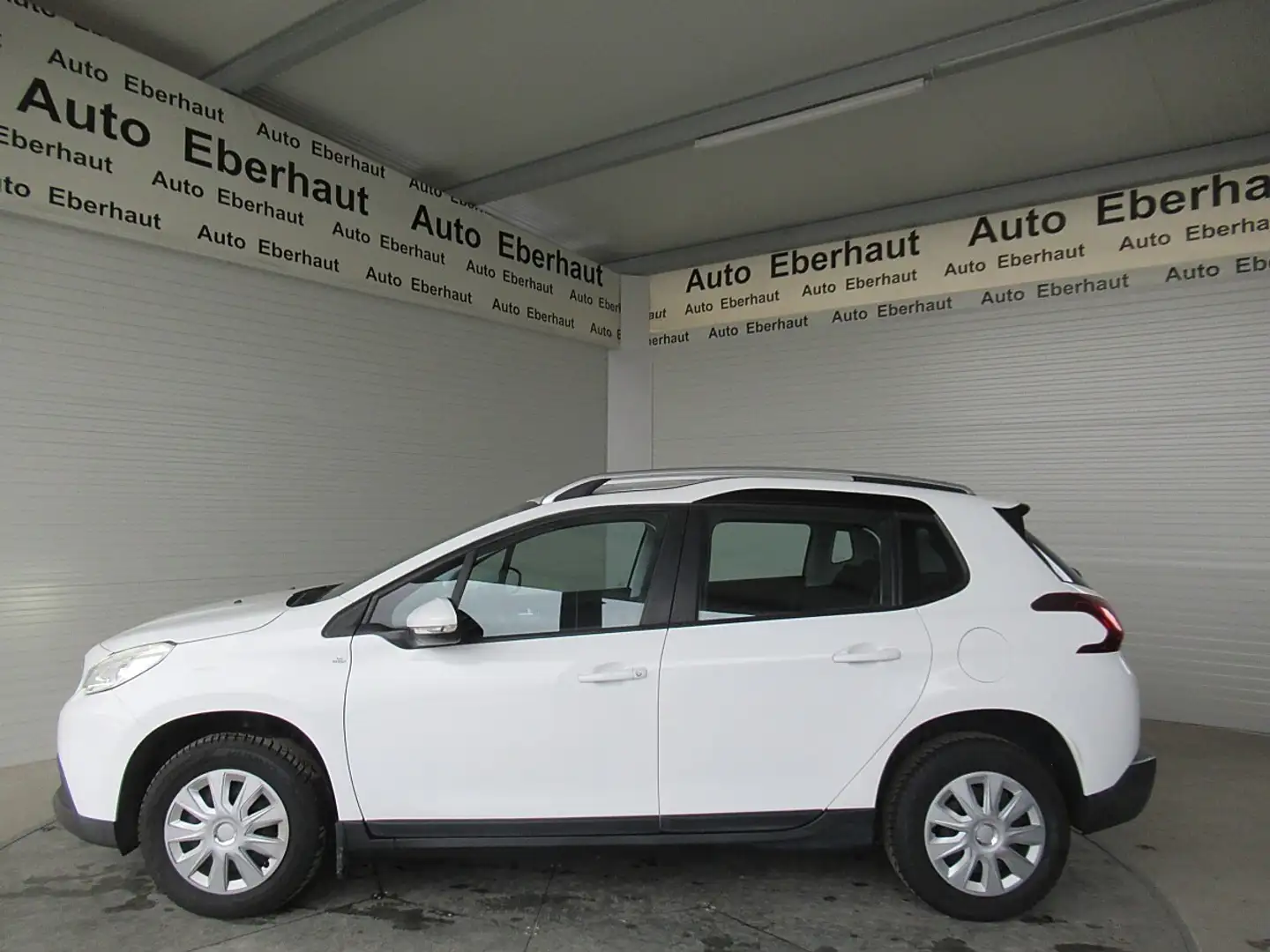 Peugeot 2008 1,2 PureTech Style Weiß - 2