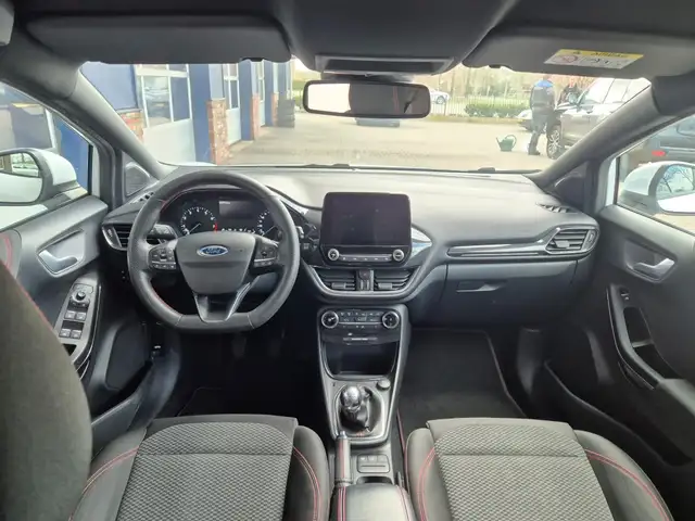 Ford Puma view 3