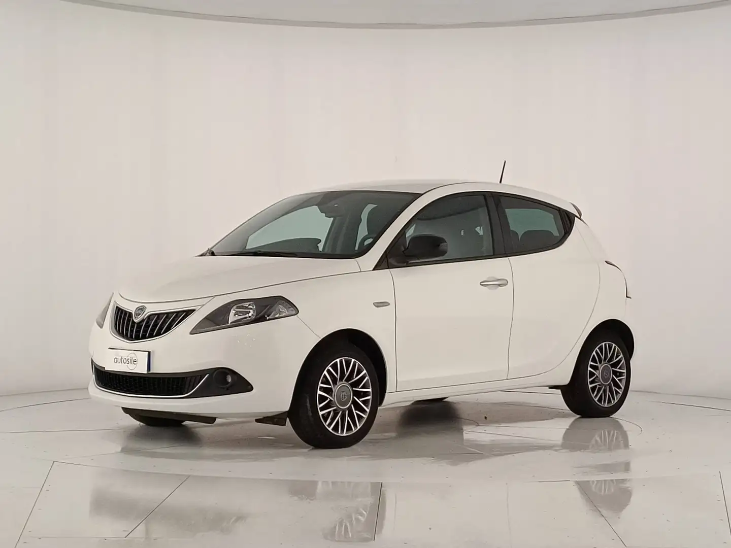 Lancia Ypsilon 1.0 FireFly Hybrid Gold Bianco - 1