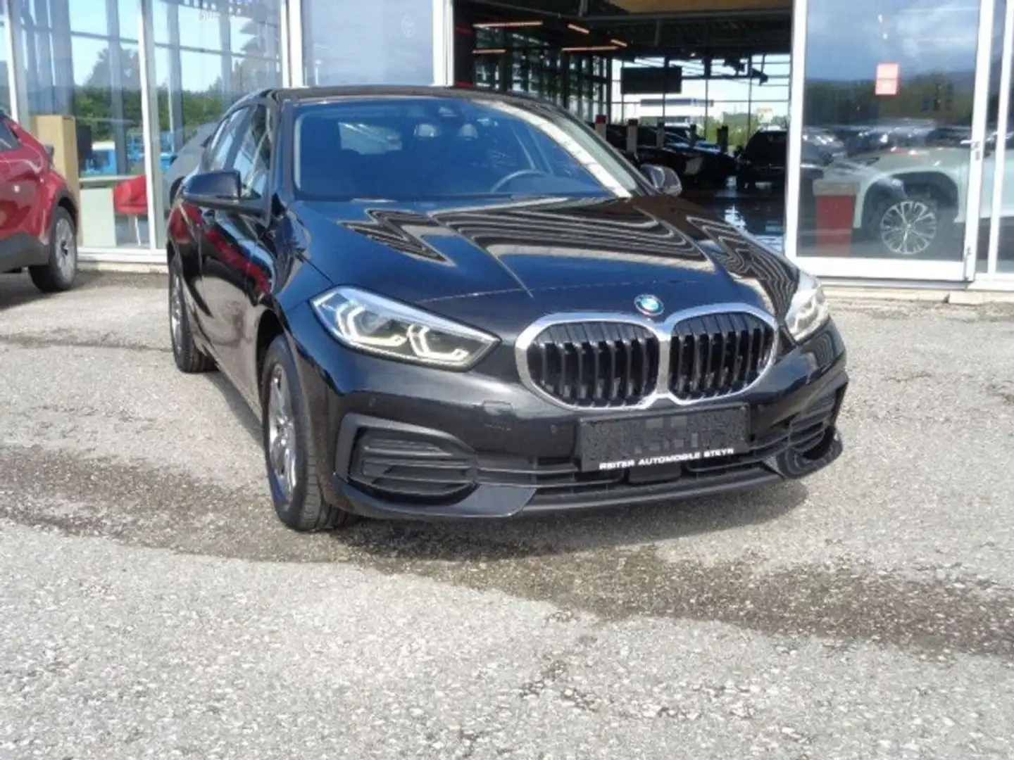 BMW 116 d Advantage *LED *NAVI Schwarz - 2