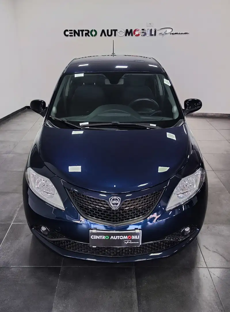 Lancia Ypsilon 1.0 FireFly 5 porte S&S Hybrid Ecochic Gold UNICO Blu/Azzurro - 2