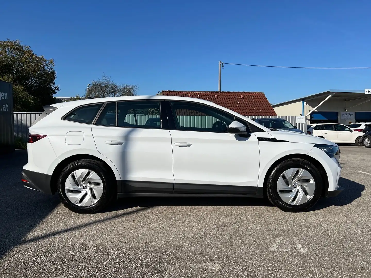 Skoda Enyaq iV50 Loft 52kWh Blanc - 2