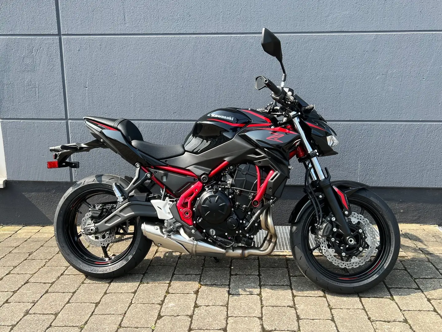 Kawasaki Z 650 Kırmızı - 1