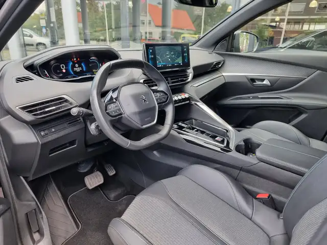 Peugeot 5008 view 17