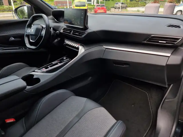 Peugeot 5008 view 30