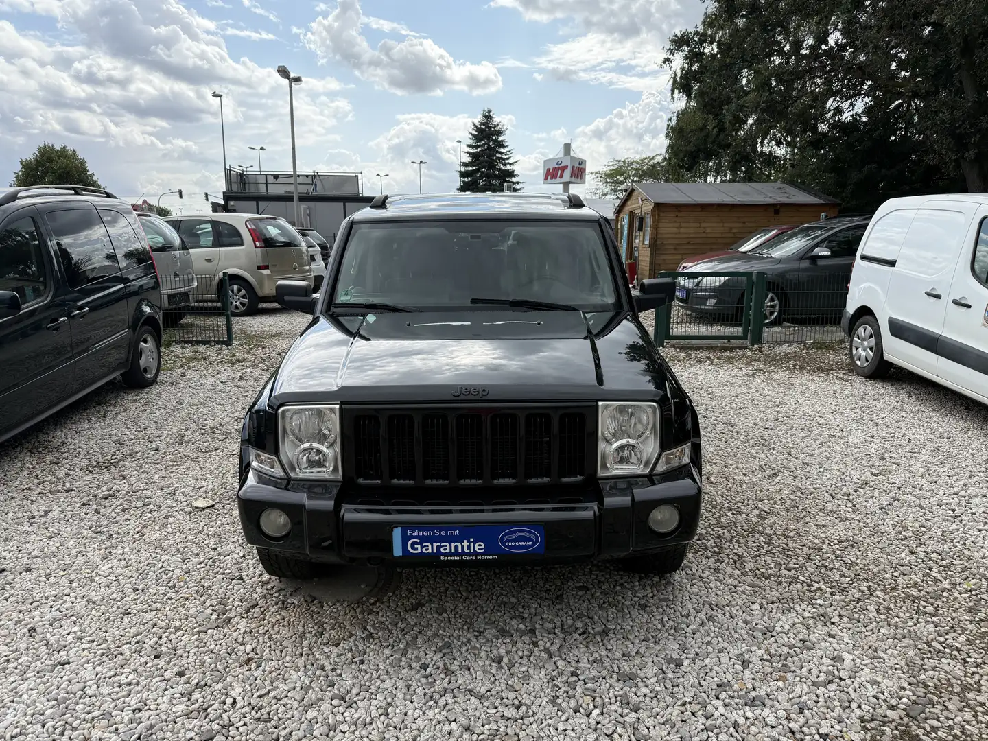 Jeep Commander 3.0 V6 CRD Limited Aus 2 Hand Schwarz - 2