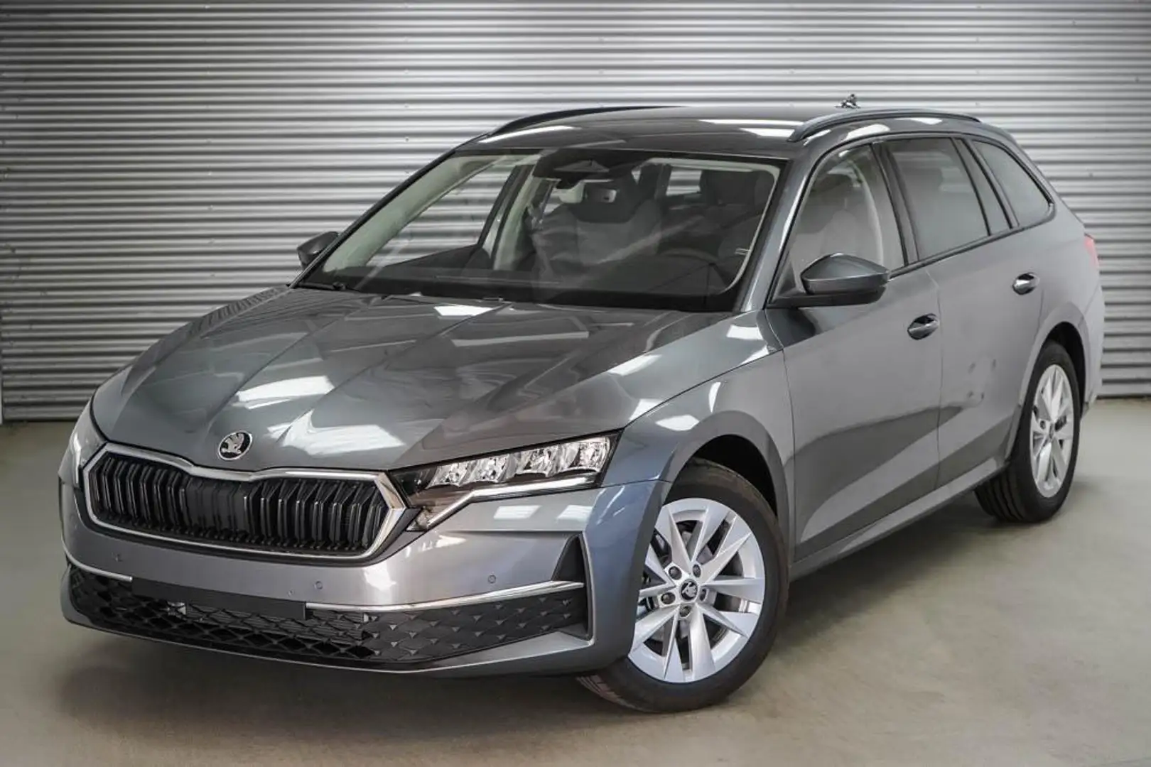 Skoda Octavia Combi Kombi 1,5 TSI mHEV DSG Selection - LAGER ... Grau - 1