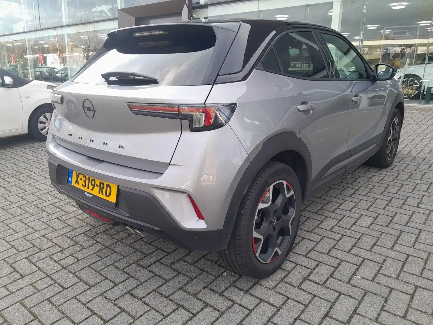 Opel Mokka 1.2 130pk Start/Stop Aut Ultimate Gris - 2