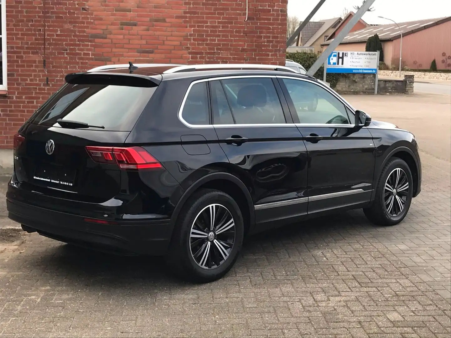 Volkswagen Tiguan Join 2,0TDI*DSG*SPUR*AHK*ACC*CD* uvm Schwarz - 2