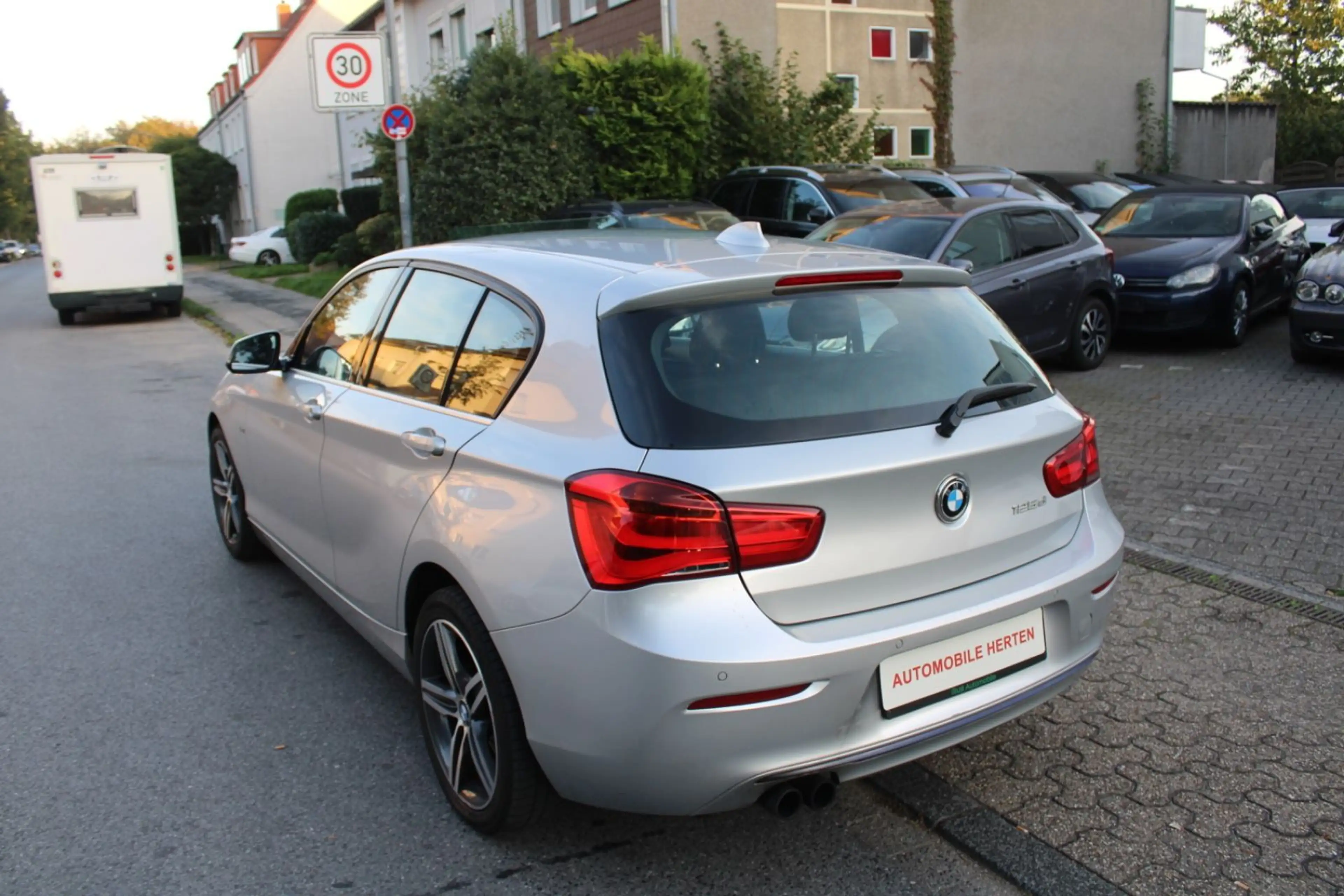 BMW 125 d Sport Line*AUTOMATIK*NAVI*XENON*5TÜRIG — photo 7