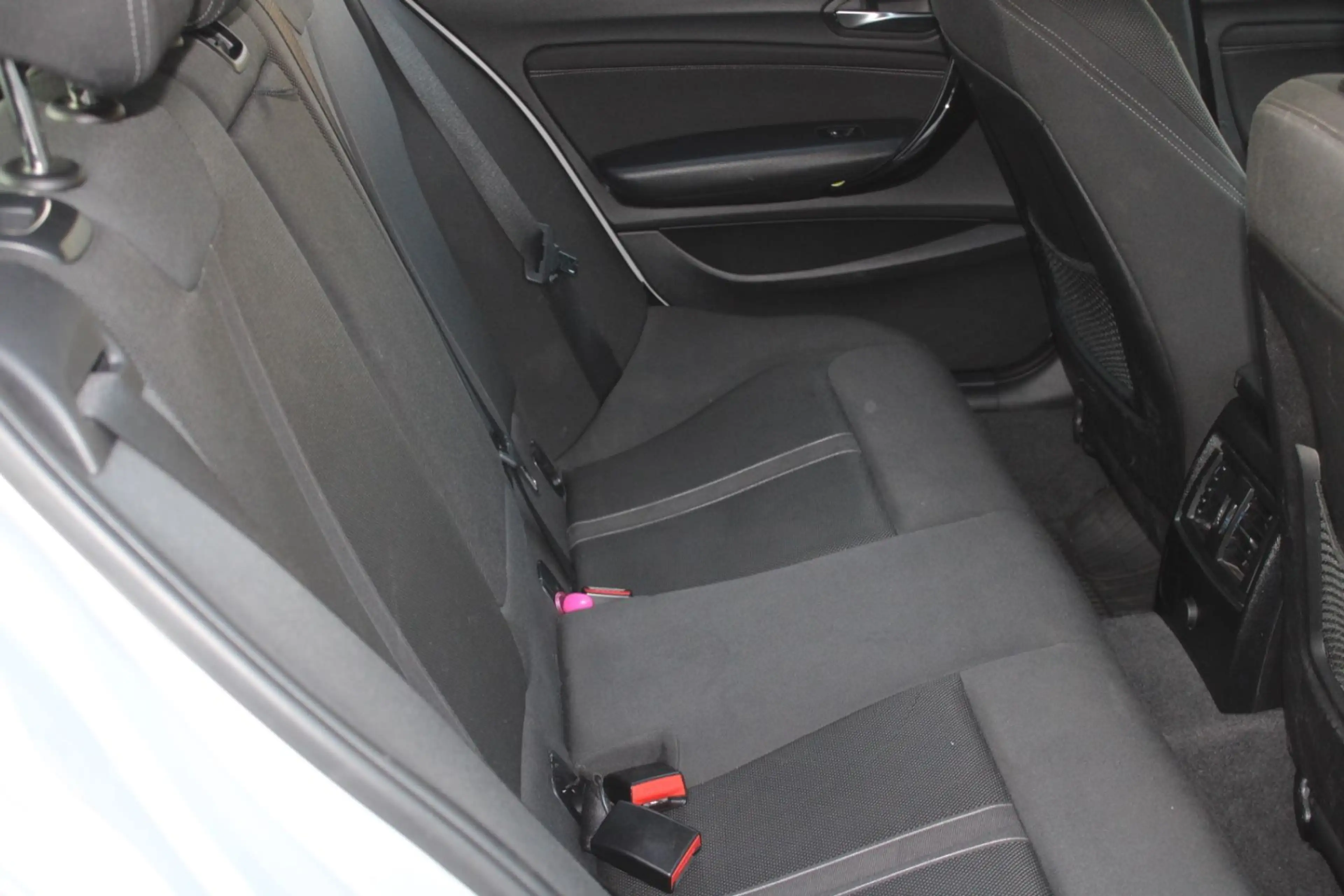 BMW 125 d Sport Line*AUTOMATIK*NAVI*XENON*5TÜRIG — photo 5