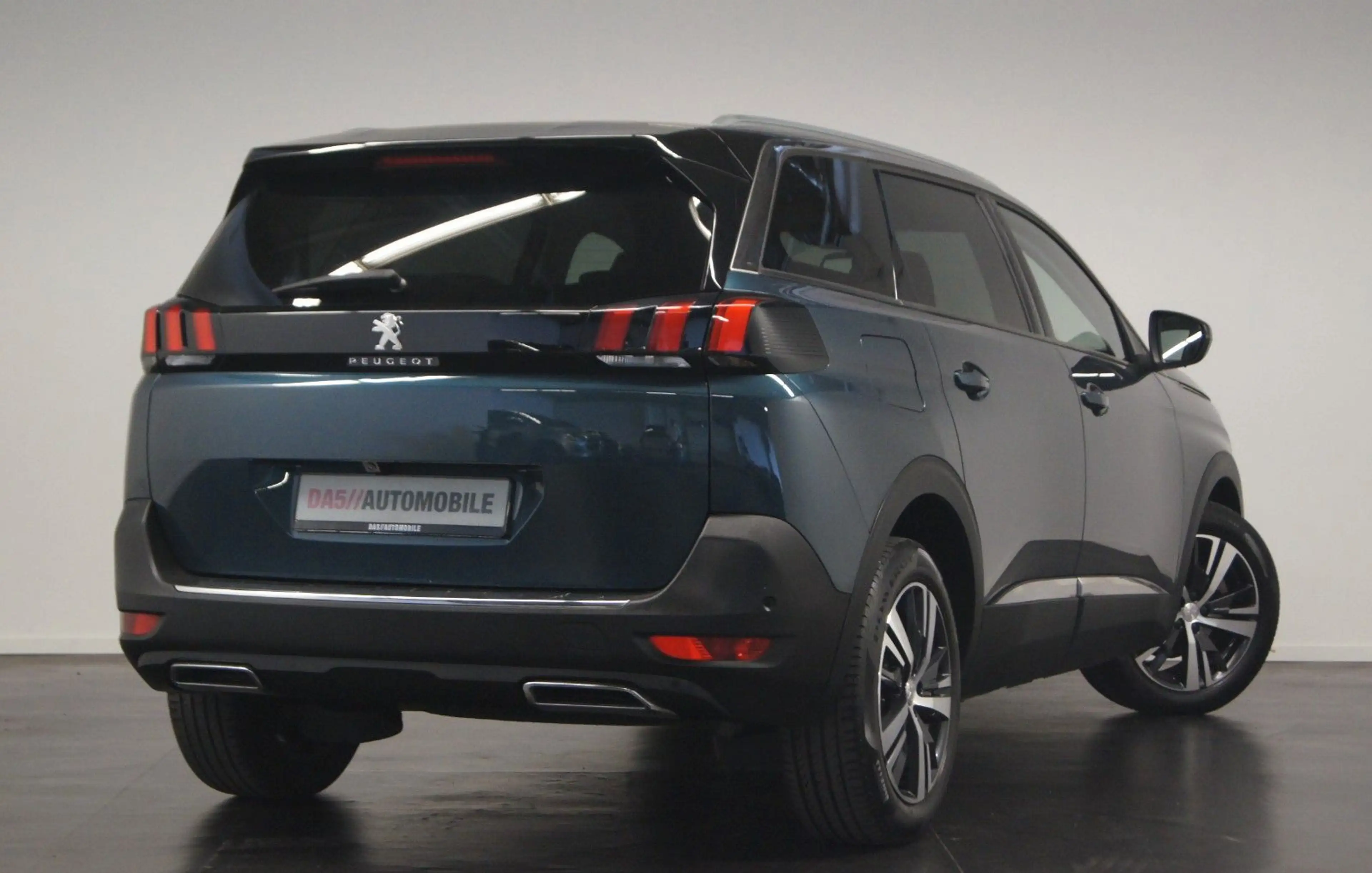 Peugeot 5008 Allure|LED|360°|7SITZ|AMBI|AUTOM. — photo 11
