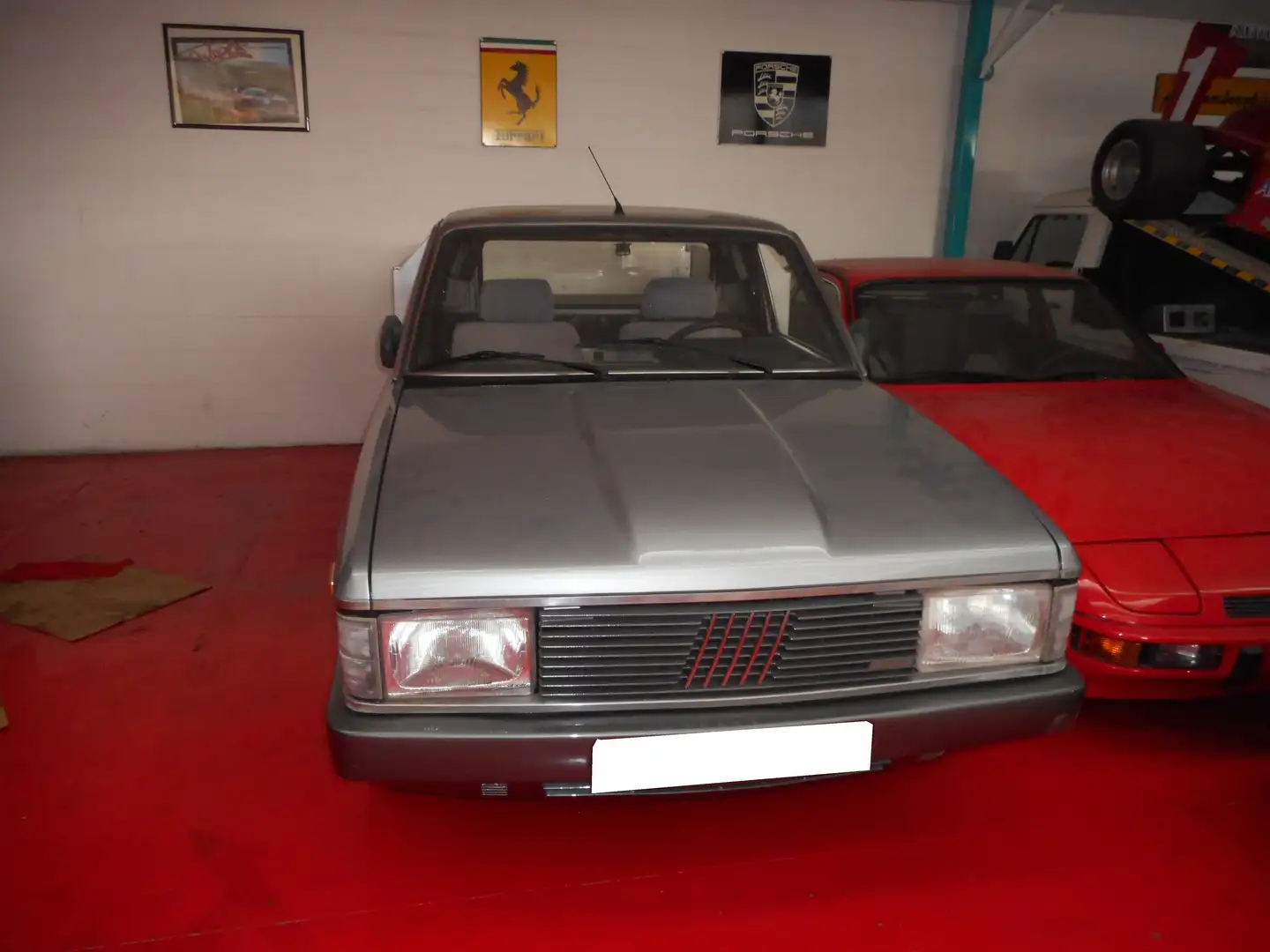 Fiat Argenta 2.5 Pick-Up Silber - 2